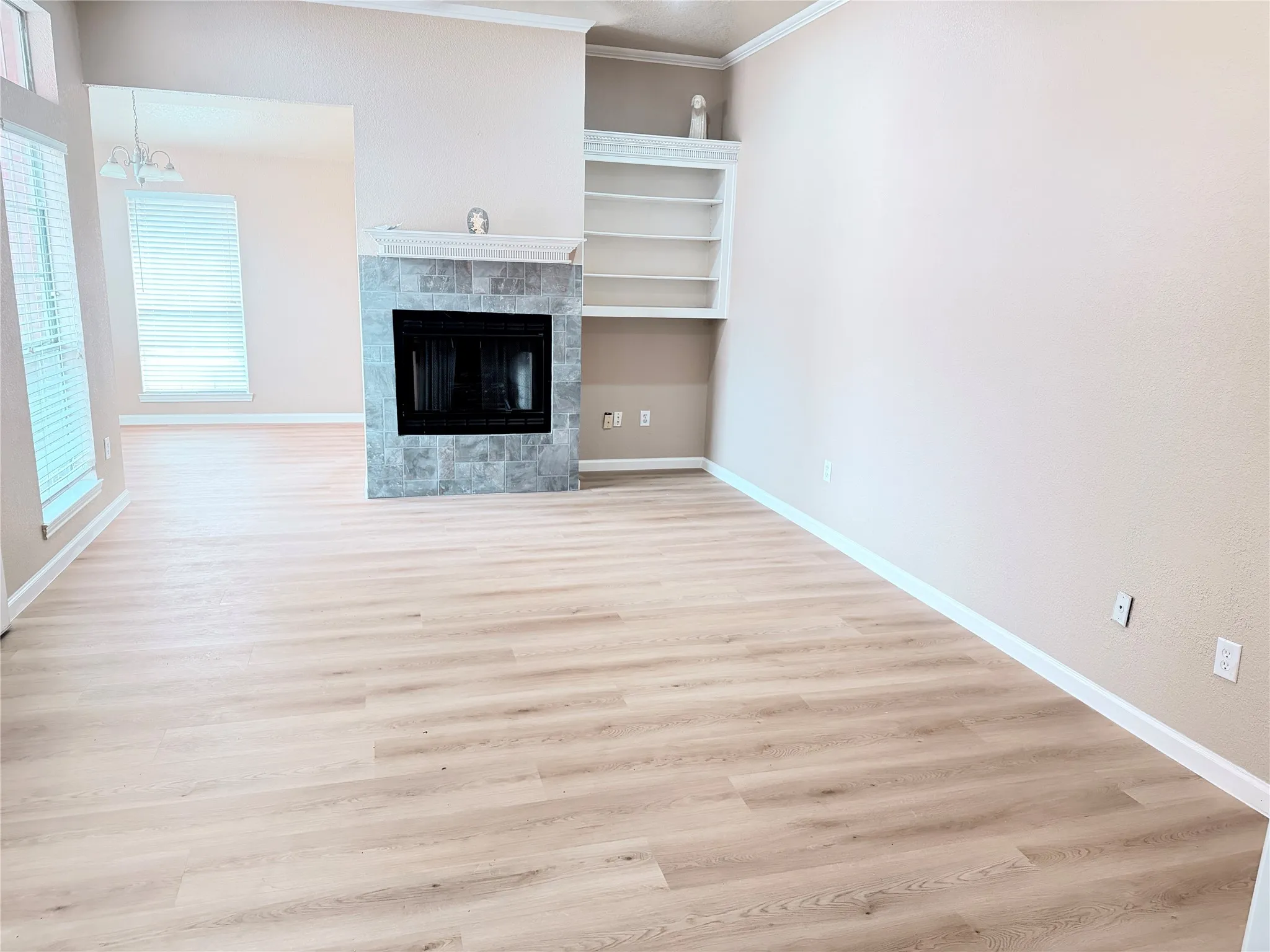 Duplex For Rent in Denton County , 453 Strata Drive, Denton, Texas 76201, 2 Bedrooms, 2 Bathrooms, Garage spaces, 1,244 Sqft, built in 1994, Price $1,550, mls#21345940, Real Estate Agent in Denton, Homes For Rent in Denton county, Homes For Rent in Denton, Realtor in Denton Texas, Real Estate Brokerage Independent Realty Texas, Luminita Cordes Realtor