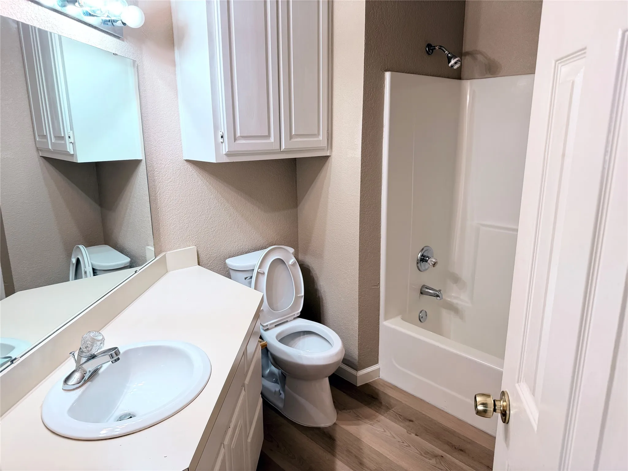 Duplex For Rent in Denton County , 453 Strata Drive, Denton, Texas 76201, 2 Bedrooms, 2 Bathrooms, Garage spaces, 1,244 Sqft, built in 1994, Price $1,550, mls#21345940, Real Estate Agent in Denton, Homes For Rent in Denton county, Homes For Rent in Denton, Realtor in Denton Texas, Real Estate Brokerage Independent Realty Texas, Luminita Cordes Realtor