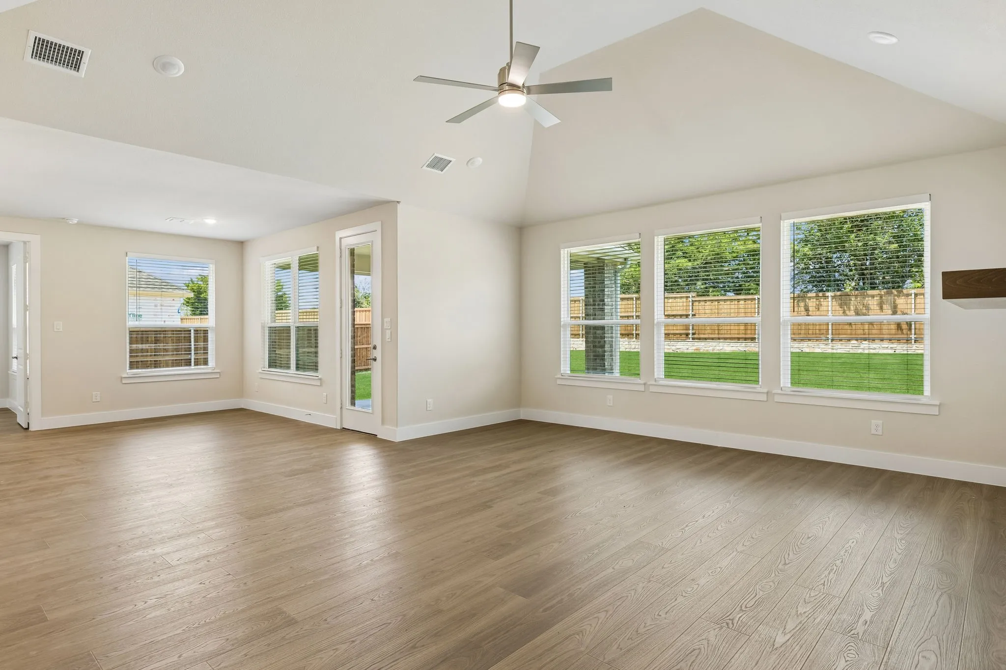 Single Family Residence For Sale in Collin County , 2418 Silver Spring Court, Celina, Texas 75009, 4 Bedroom, 3 Bathroom, 3 Garage spaces, 2,499 Sqft, built in 2026, mls#21345924, Real Estate Agent in Celina, Homes For Sale in Collin county, Homes For Sale in Celina, Realtor in Celina Texas, Real Estate Brokerage Independent Realty Texas, Luminita Cordes Realtor