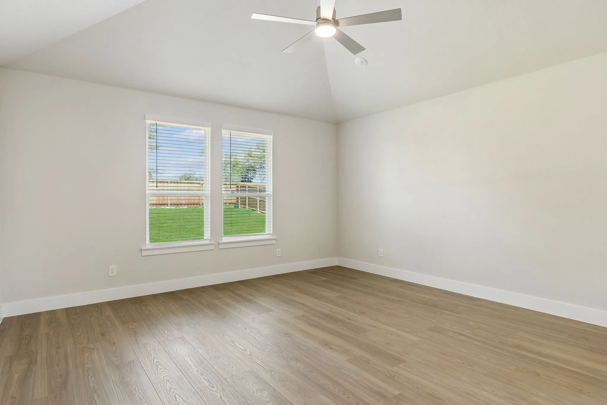 Single Family Residence For Sale in Collin County , 2418 Silver Spring Court, Celina, Texas 75009, 4 Bedroom, 3 Bathroom, 3 Garage spaces, 2,499 Sqft, built in 2026, mls#21345924, Real Estate Agent in Celina, Homes For Sale in Collin county, Homes For Sale in Celina, Realtor in Celina Texas, Real Estate Brokerage Independent Realty Texas, Luminita Cordes Realtor