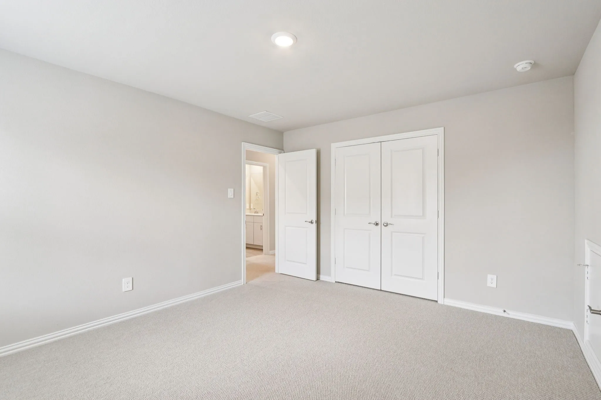 Photo is not of the actual home, but is an inspirational photo of builder’s model home and may depict options, furnishings, and/or decorator features that are not included.
