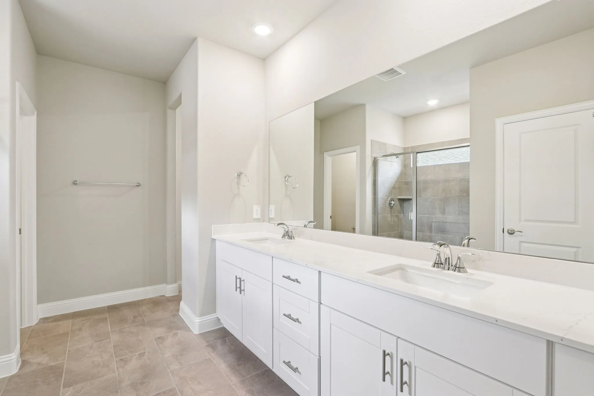 Photo is not of the actual home, but is an inspirational photo of builder’s model home and may depict options, furnishings, and/or decorator features that are not included.
