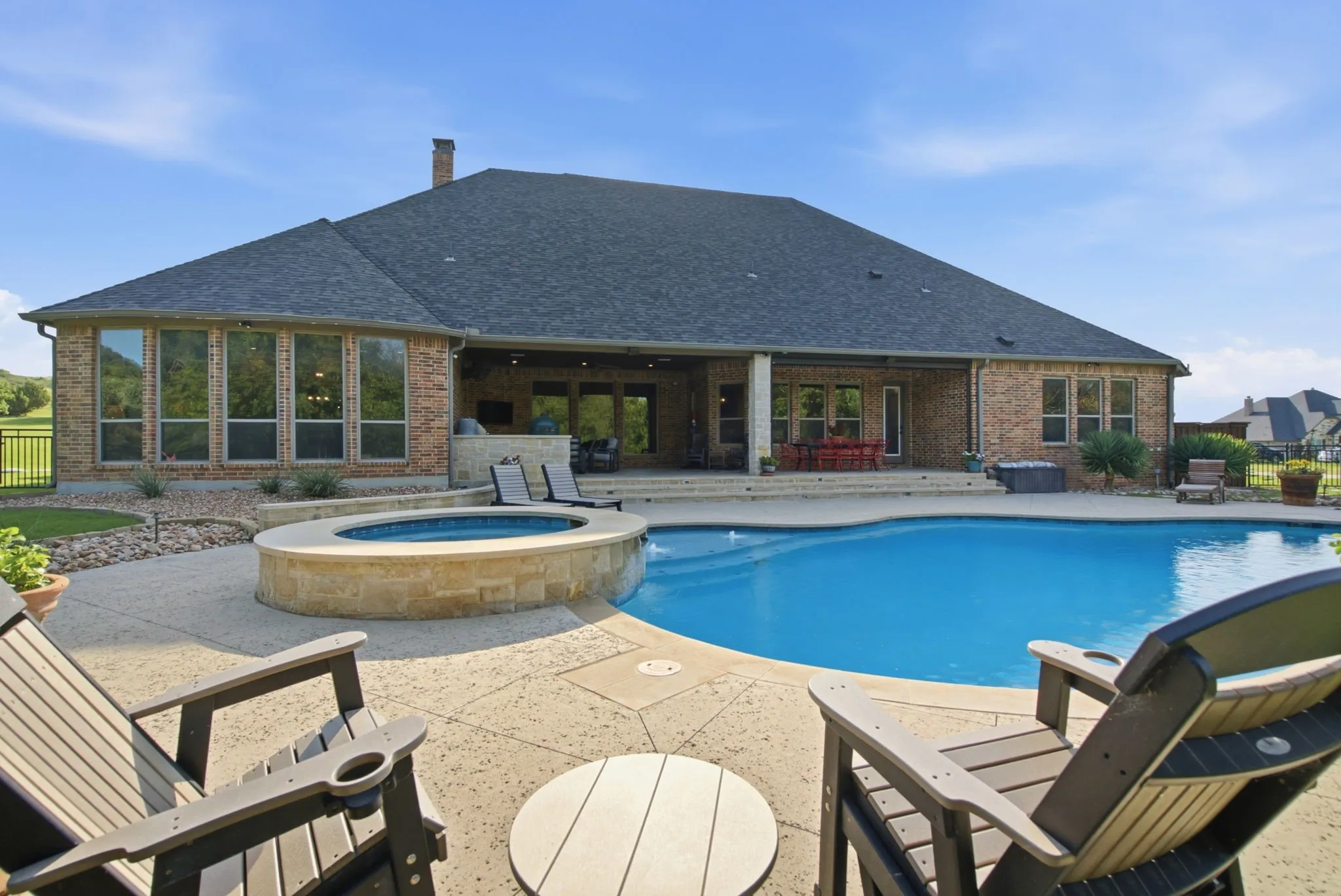 Single Family Residence For Sale in Parker County , 117 Signature Court, Weatherford, Texas 76087, 4 Bedroom, 5 Bathroom, 3 Garage spaces, 3,805 Sqft, built in 2017, mls#21345813, Real Estate Agent in Weatherford, Homes For Sale in Parker county, Homes For Sale in Weatherford, Realtor in Weatherford Texas, Real Estate Brokerage Independent Realty Texas, Luminita Cordes Realtor