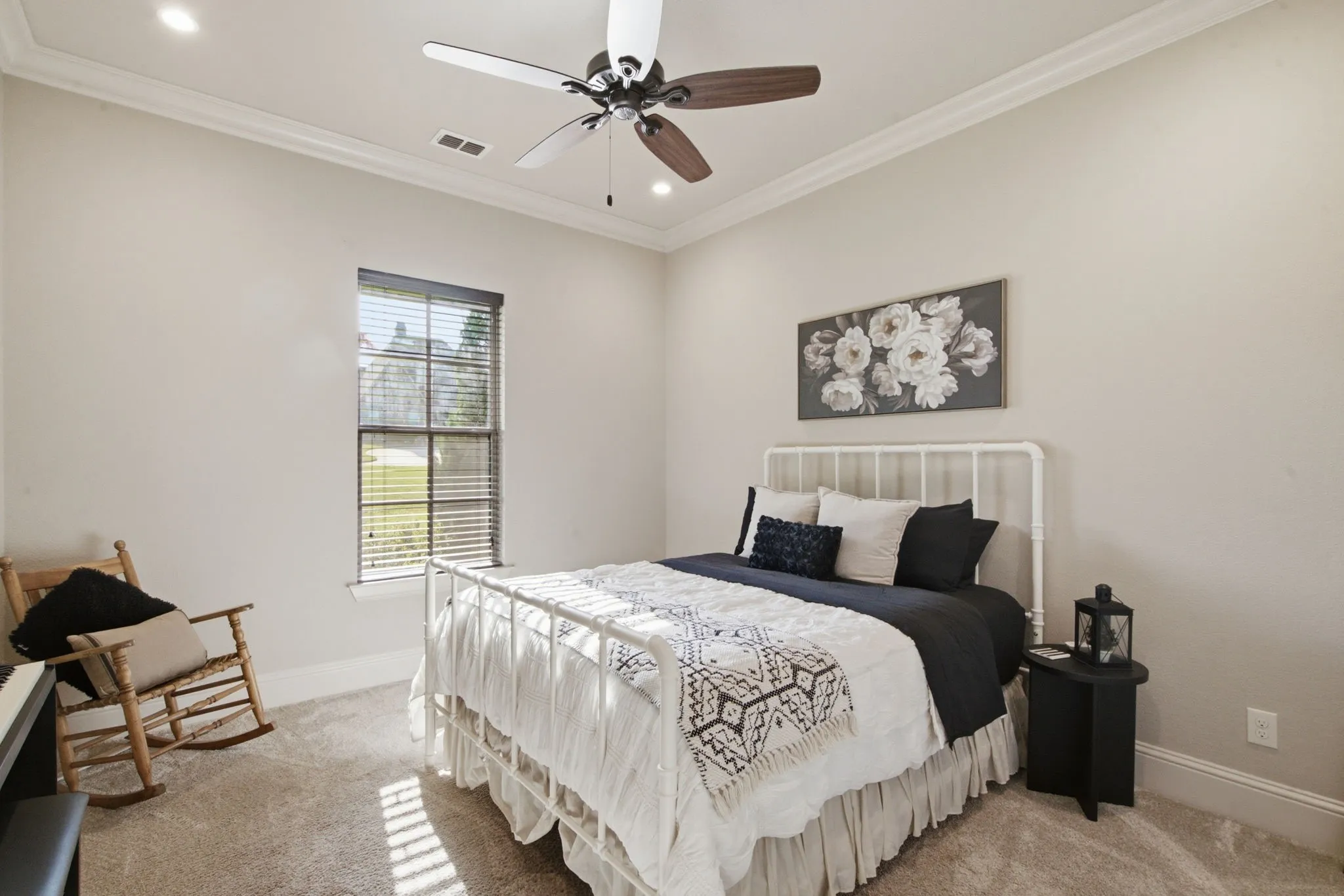Single Family Residence For Sale in Parker County , 117 Signature Court, Weatherford, Texas 76087, 4 Bedroom, 5 Bathroom, 3 Garage spaces, 3,805 Sqft, built in 2017, mls#21345813, Real Estate Agent in Weatherford, Homes For Sale in Parker county, Homes For Sale in Weatherford, Realtor in Weatherford Texas, Real Estate Brokerage Independent Realty Texas, Luminita Cordes Realtor