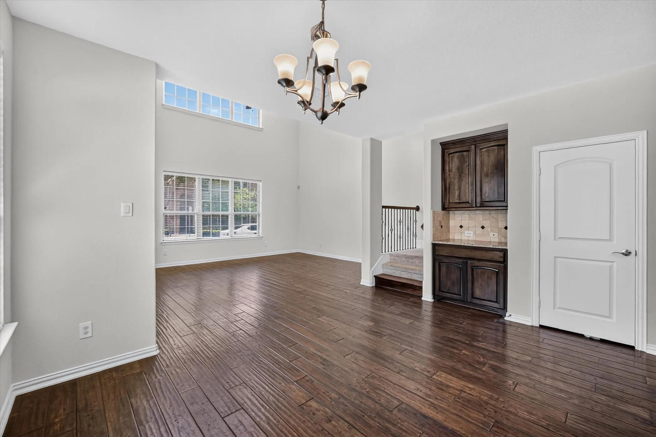 Townhouse For Sale in Dallas County , 233 Brick Row Drive, Richardson, Texas 75081, 3 Bedroom, 3 Bathroom, 2 Garage spaces, 1,669 Sqft, built in 2012, mls#21345235, Real Estate Agent in Richardson, Homes For Sale in Dallas county, Homes For Sale in Richardson, Realtor in Richardson Texas, Real Estate Brokerage Independent Realty Texas, Luminita Cordes Realtor