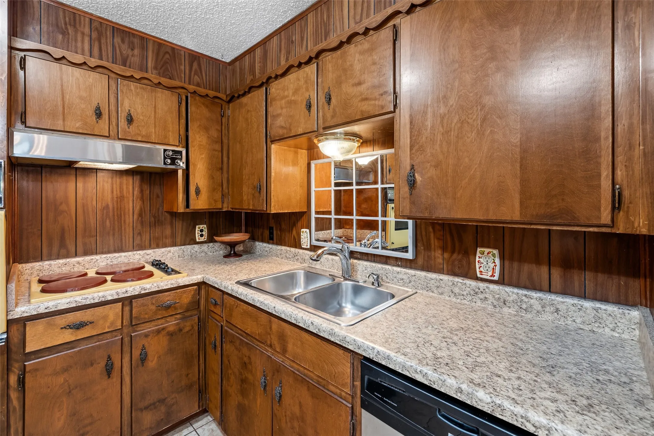 Well designed kitchen with ample storage