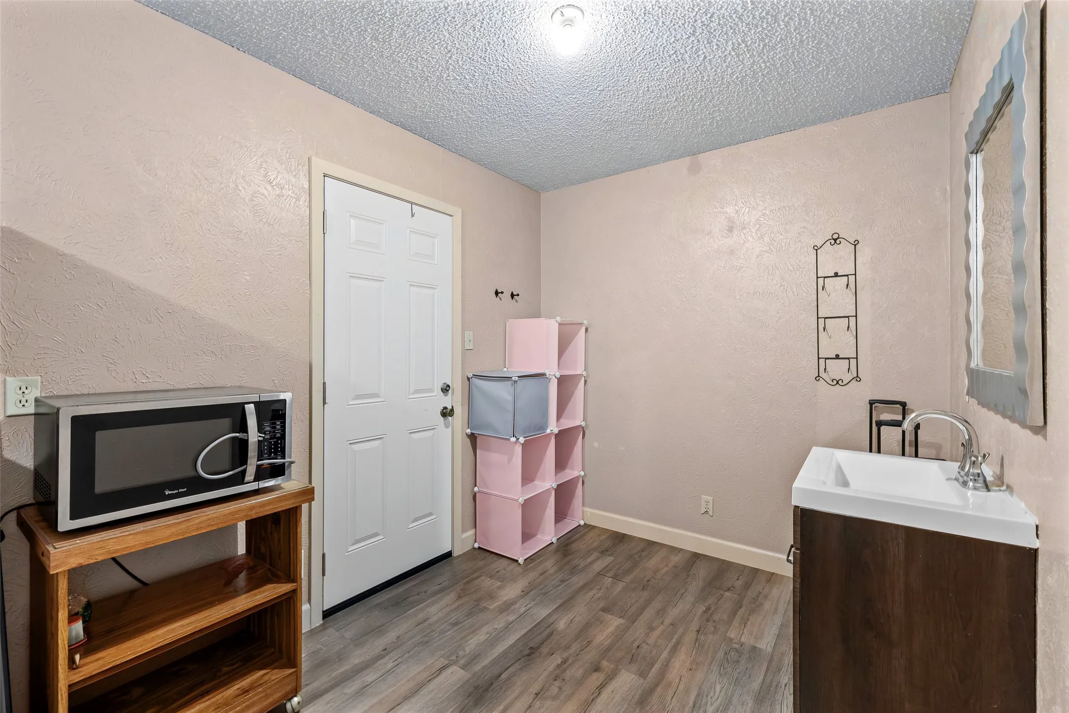 Spacious utility room