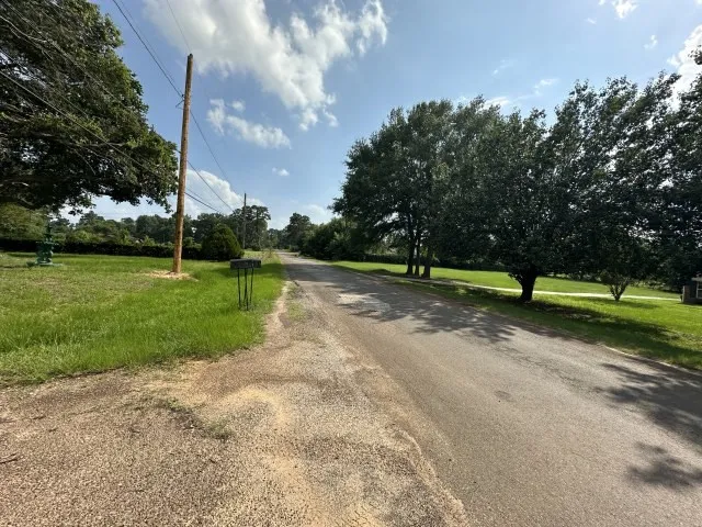Single Family Residence For Sale in Nacogdoches County , 135 Community Road 503, Nacogdoches, Texas 75961, 3 Bedrooms, 2 Bathrooms, Garage spaces, 1,344 Sqft, built in 1944, Price $129,000, mls#21345962, Real Estate Agent in Nacogdoches, Homes For Sale in Nacogdoches county, Homes For Sale in Nacogdoches, Realtor in Nacogdoches Texas, Real Estate Brokerage Independent Realty Texas, Luminita Cordes Realtor