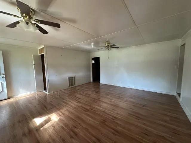 Single Family Residence For Sale in Nacogdoches County , 135 Community Road 503, Nacogdoches, Texas 75961, 3 Bedrooms, 2 Bathrooms, Garage spaces, 1,344 Sqft, built in 1944, Price $129,000, mls#21345962, Real Estate Agent in Nacogdoches, Homes For Sale in Nacogdoches county, Homes For Sale in Nacogdoches, Realtor in Nacogdoches Texas, Real Estate Brokerage Independent Realty Texas, Luminita Cordes Realtor