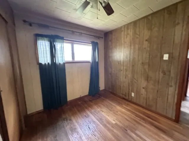 Single Family Residence For Sale in Nacogdoches County , 135 Community Road 503, Nacogdoches, Texas 75961, 3 Bedrooms, 2 Bathrooms, Garage spaces, 1,344 Sqft, built in 1944, Price $129,000, mls#21345962, Real Estate Agent in Nacogdoches, Homes For Sale in Nacogdoches county, Homes For Sale in Nacogdoches, Realtor in Nacogdoches Texas, Real Estate Brokerage Independent Realty Texas, Luminita Cordes Realtor