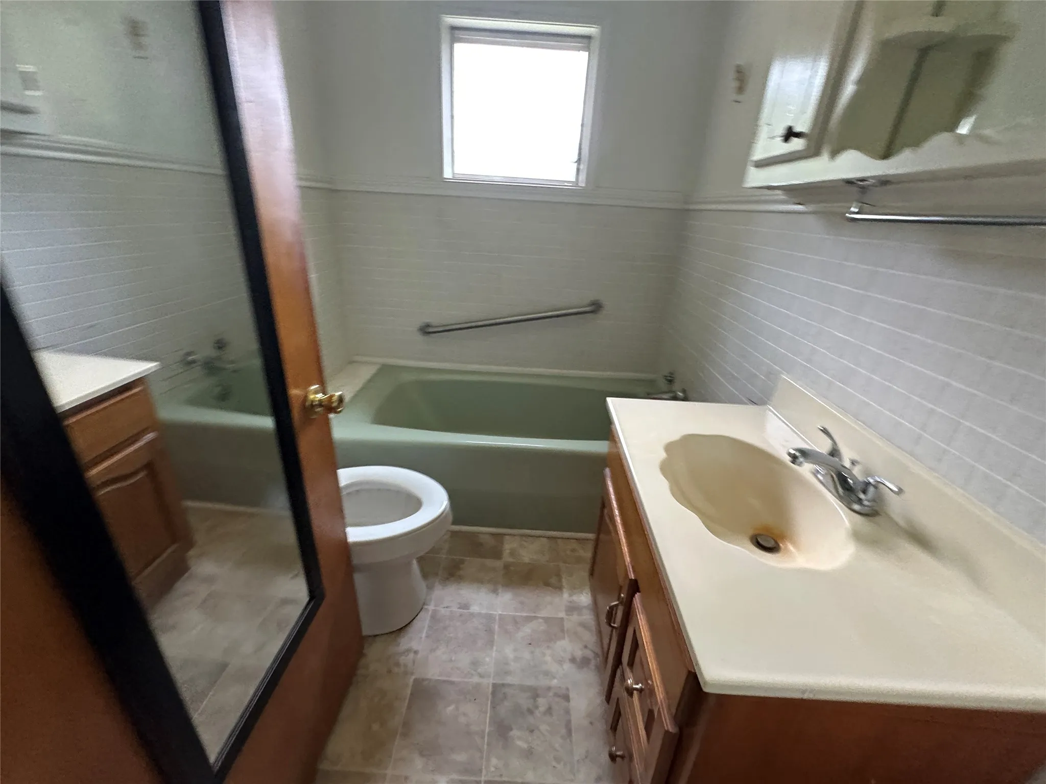 Single Family Residence For Sale in Nacogdoches County , 135 Community Road 503, Nacogdoches, Texas 75961, 3 Bedrooms, 2 Bathrooms, Garage spaces, 1,344 Sqft, built in 1944, Price $129,000, mls#21345962, Real Estate Agent in Nacogdoches, Homes For Sale in Nacogdoches county, Homes For Sale in Nacogdoches, Realtor in Nacogdoches Texas, Real Estate Brokerage Independent Realty Texas, Luminita Cordes Realtor