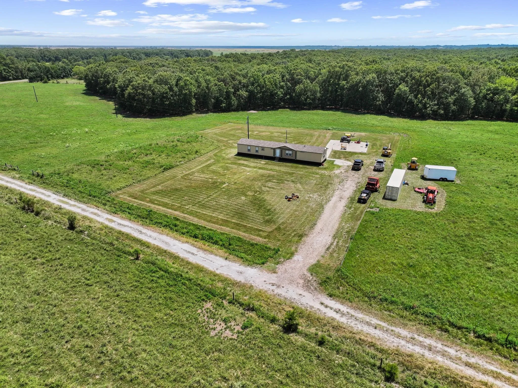 Farm For Sale in Red River (TX) County , 7091 FARM MARKET 412, Clarksville, Texas 75426, 2 Bedroom, 2 Bathroom, Garage spaces, 1,360 Sqft, built in 2023, mls#21345601, Real Estate Agent in Clarksville, Homes For Sale in Red River (TX) county, Homes For Sale in Clarksville, Realtor in Clarksville Texas, Real Estate Brokerage Independent Realty Texas, Luminita Cordes Realtor