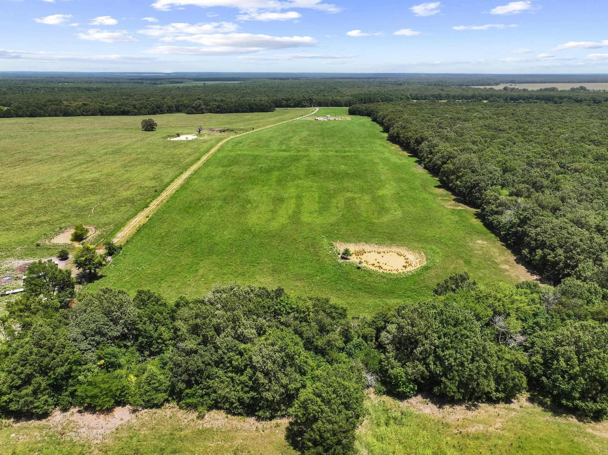 Farm For Sale in Red River (TX) County , 7091 FARM MARKET 412, Clarksville, Texas 75426, 2 Bedroom, 2 Bathroom, Garage spaces, 1,360 Sqft, built in 2023, mls#21345601, Real Estate Agent in Clarksville, Homes For Sale in Red River (TX) county, Homes For Sale in Clarksville, Realtor in Clarksville Texas, Real Estate Brokerage Independent Realty Texas, Luminita Cordes Realtor