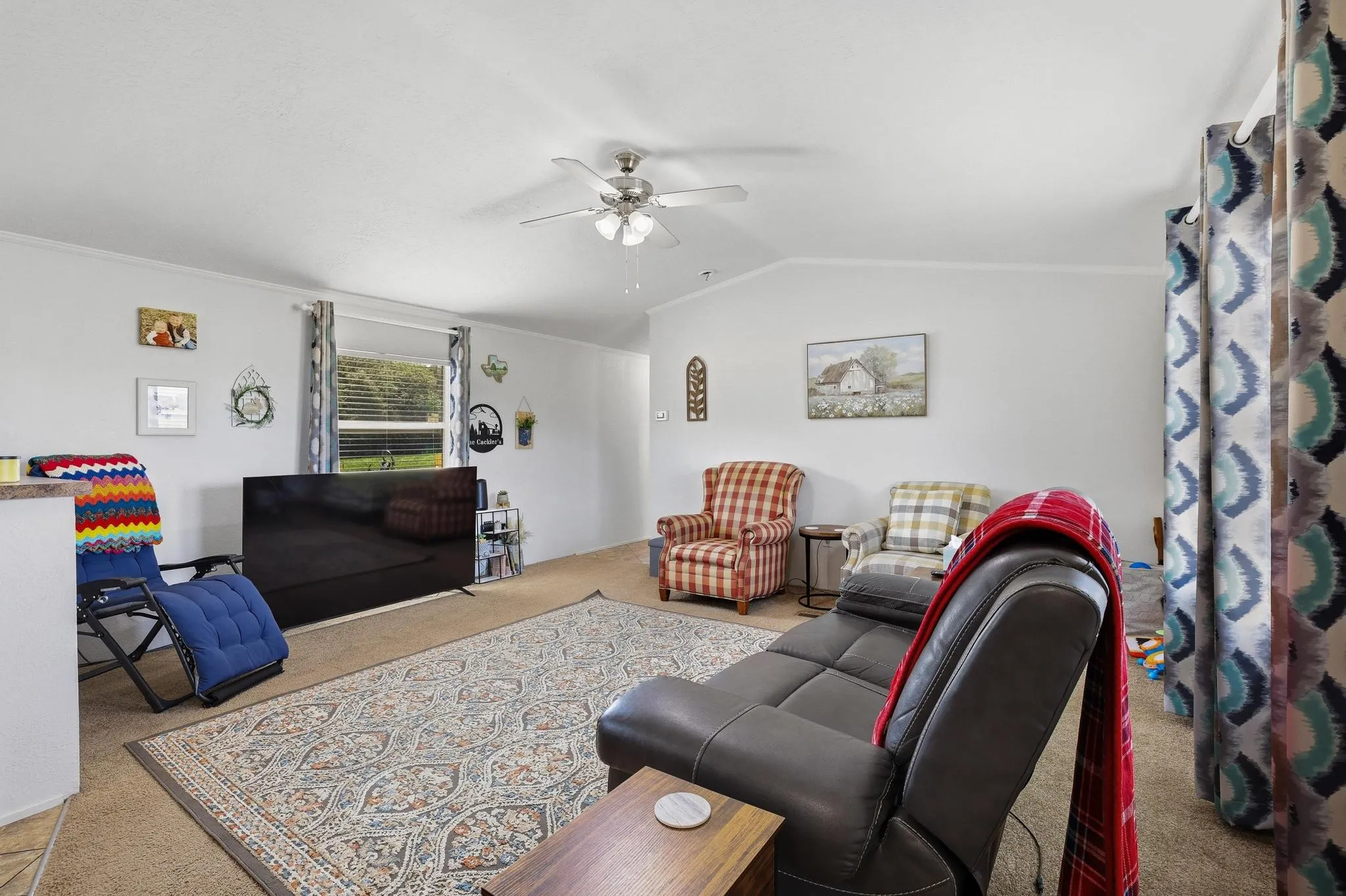 Farm For Sale in Red River (TX) County , 7091 FARM MARKET 412, Clarksville, Texas 75426, 2 Bedroom, 2 Bathroom, Garage spaces, 1,360 Sqft, built in 2023, mls#21345601, Real Estate Agent in Clarksville, Homes For Sale in Red River (TX) county, Homes For Sale in Clarksville, Realtor in Clarksville Texas, Real Estate Brokerage Independent Realty Texas, Luminita Cordes Realtor