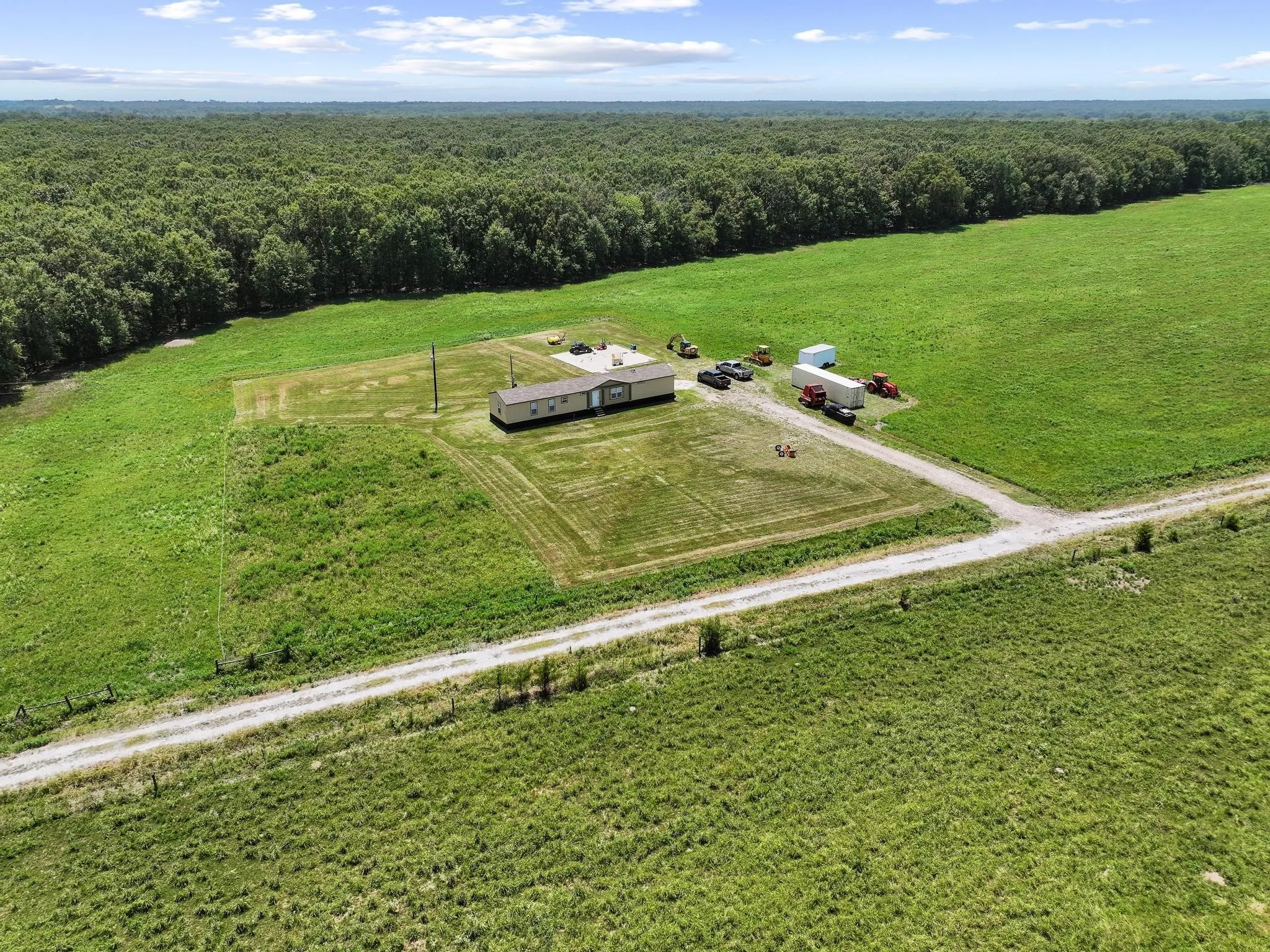 Farm For Sale in Red River (TX) County , 7091 FARM MARKET 412, Clarksville, Texas 75426, 2 Bedroom, 2 Bathroom, Garage spaces, 1,360 Sqft, built in 2023, mls#21345601, Real Estate Agent in Clarksville, Homes For Sale in Red River (TX) county, Homes For Sale in Clarksville, Realtor in Clarksville Texas, Real Estate Brokerage Independent Realty Texas, Luminita Cordes Realtor