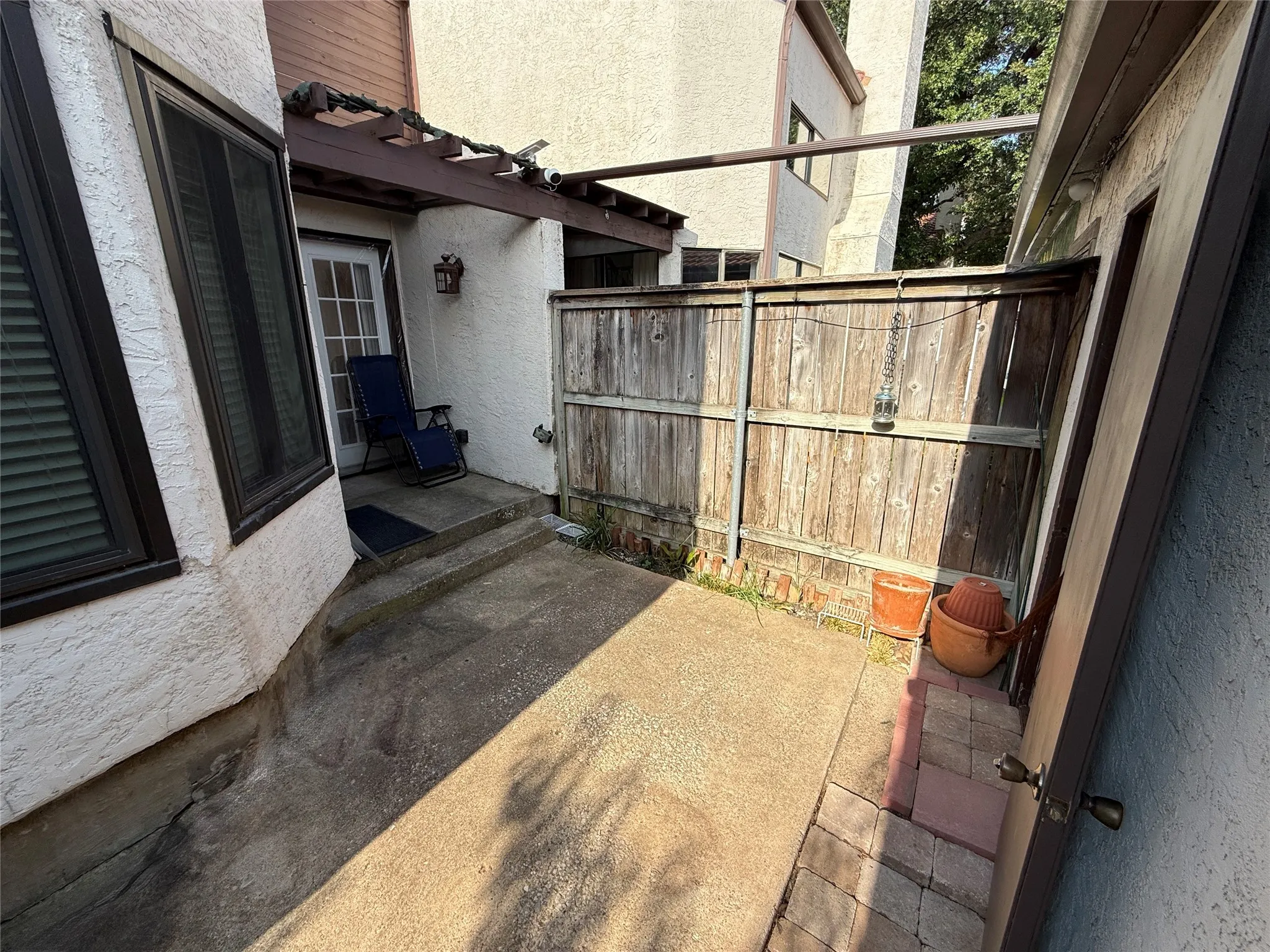 Townhouse For Rent in Collin County , 18040 Midway Road 241, Dallas, Texas 75287, 2 Bedroom, 2 Bathroom, 1 Garage spaces, 1,442 Sqft, built in 1984, mls#21345771, Real Estate Agent in Dallas, Homes For Rent in Collin county, Homes For Rent in Dallas, Realtor in Dallas Texas, Real Estate Brokerage Independent Realty Texas, Luminita Cordes Realtor
