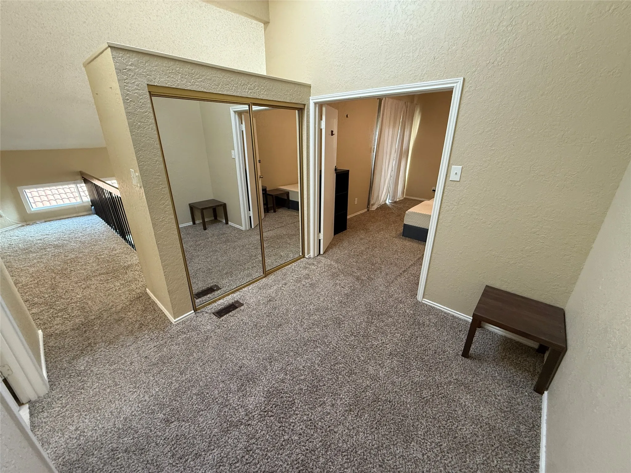 Townhouse For Rent in Collin County , 18040 Midway Road 241, Dallas, Texas 75287, 2 Bedroom, 2 Bathroom, 1 Garage spaces, 1,442 Sqft, built in 1984, mls#21345771, Real Estate Agent in Dallas, Homes For Rent in Collin county, Homes For Rent in Dallas, Realtor in Dallas Texas, Real Estate Brokerage Independent Realty Texas, Luminita Cordes Realtor