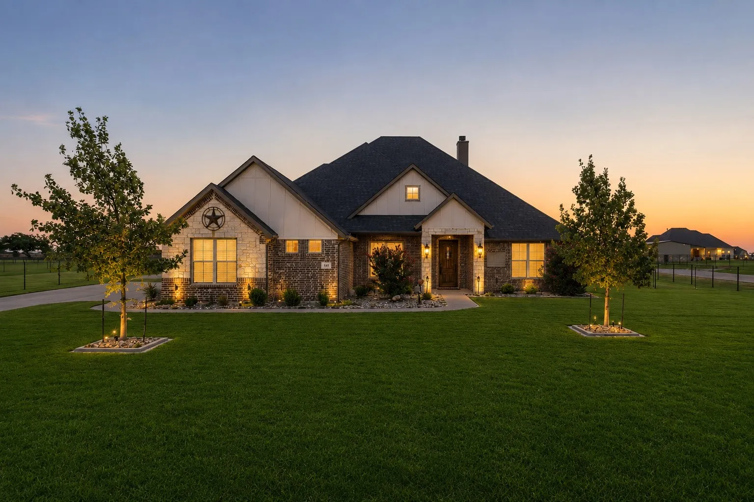 Single Family Residence For Sale in Johnson County , 336 El Pescado Court, Godley, Texas 76044, 4 Bedroom, 3 Bathroom, 3 Garage spaces, 2,958 Sqft, built in 2020, Price $599,900, mls#21345789, Real Estate Agent in Godley, Homes For Sale in Johnson county, Homes For Sale in Godley, Realtor in Godley Texas, Real Estate Brokerage Independent Realty Texas, Luminita Cordes Realtor
