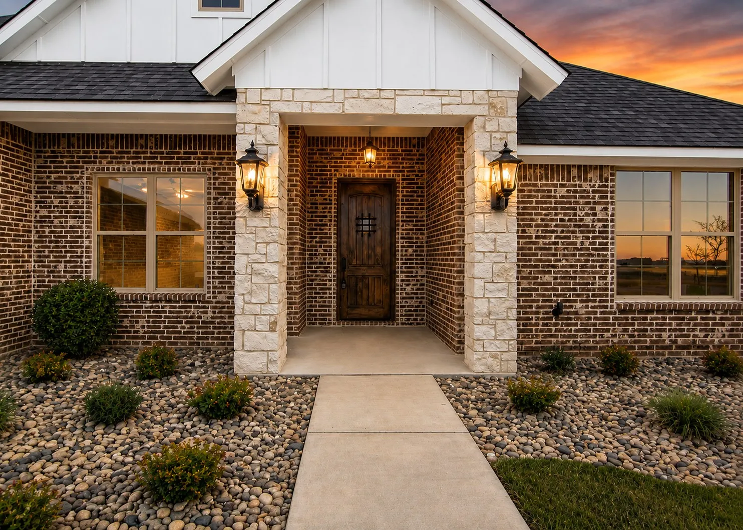 Single Family Residence For Sale in Johnson County , 336 El Pescado Court, Godley, Texas 76044, 4 Bedroom, 3 Bathroom, 3 Garage spaces, 2,958 Sqft, built in 2020, Price $599,900, mls#21345789, Real Estate Agent in Godley, Homes For Sale in Johnson county, Homes For Sale in Godley, Realtor in Godley Texas, Real Estate Brokerage Independent Realty Texas, Luminita Cordes Realtor