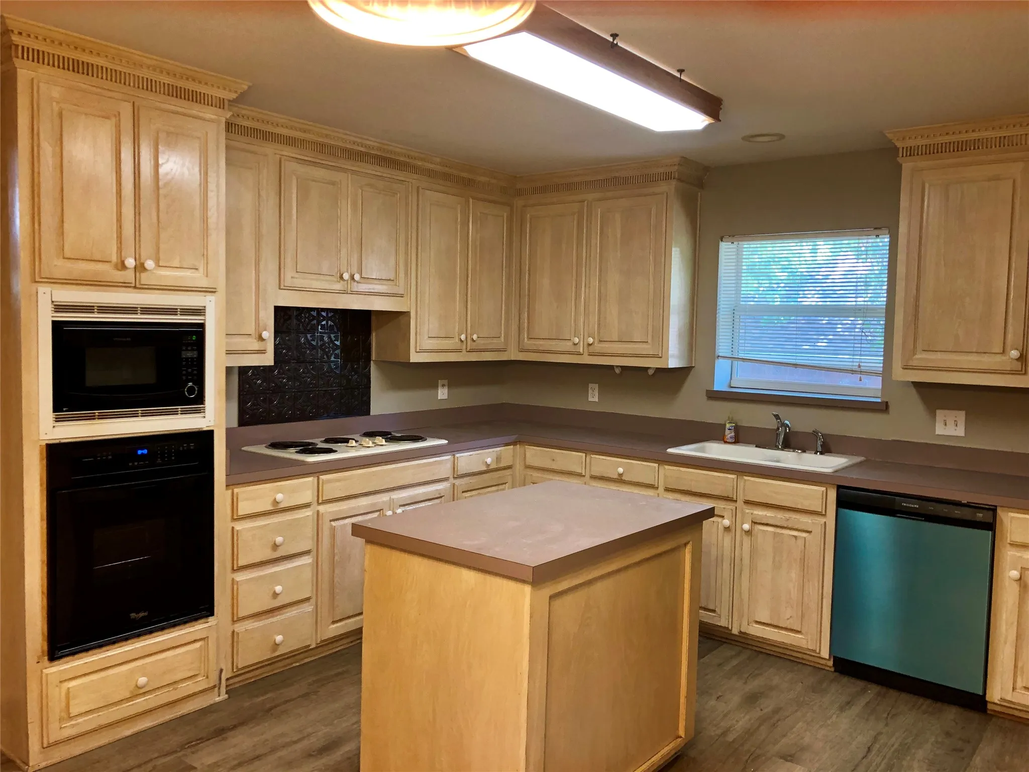 Duplex For Rent in Denton County , 455 Strata Drive, Denton, Texas 76201, 3 Bedroom, 2 Bathroom, Garage spaces, 1,539 Sqft, built in 1994, mls#21345994, Real Estate Agent in Denton, Homes For Rent in Denton county, Homes For Rent in Denton, Realtor in Denton Texas, Real Estate Brokerage Independent Realty Texas, Luminita Cordes Realtor