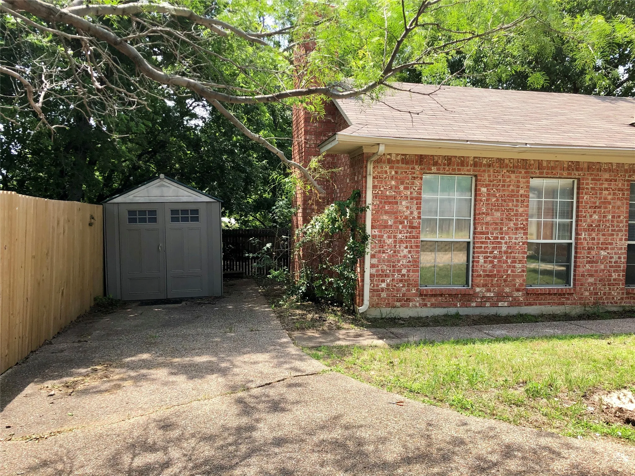 Duplex For Rent in Denton County , 455 Strata Drive, Denton, Texas 76201, 3 Bedroom, 2 Bathroom, Garage spaces, 1,539 Sqft, built in 1994, mls#21345994, Real Estate Agent in Denton, Homes For Rent in Denton county, Homes For Rent in Denton, Realtor in Denton Texas, Real Estate Brokerage Independent Realty Texas, Luminita Cordes Realtor