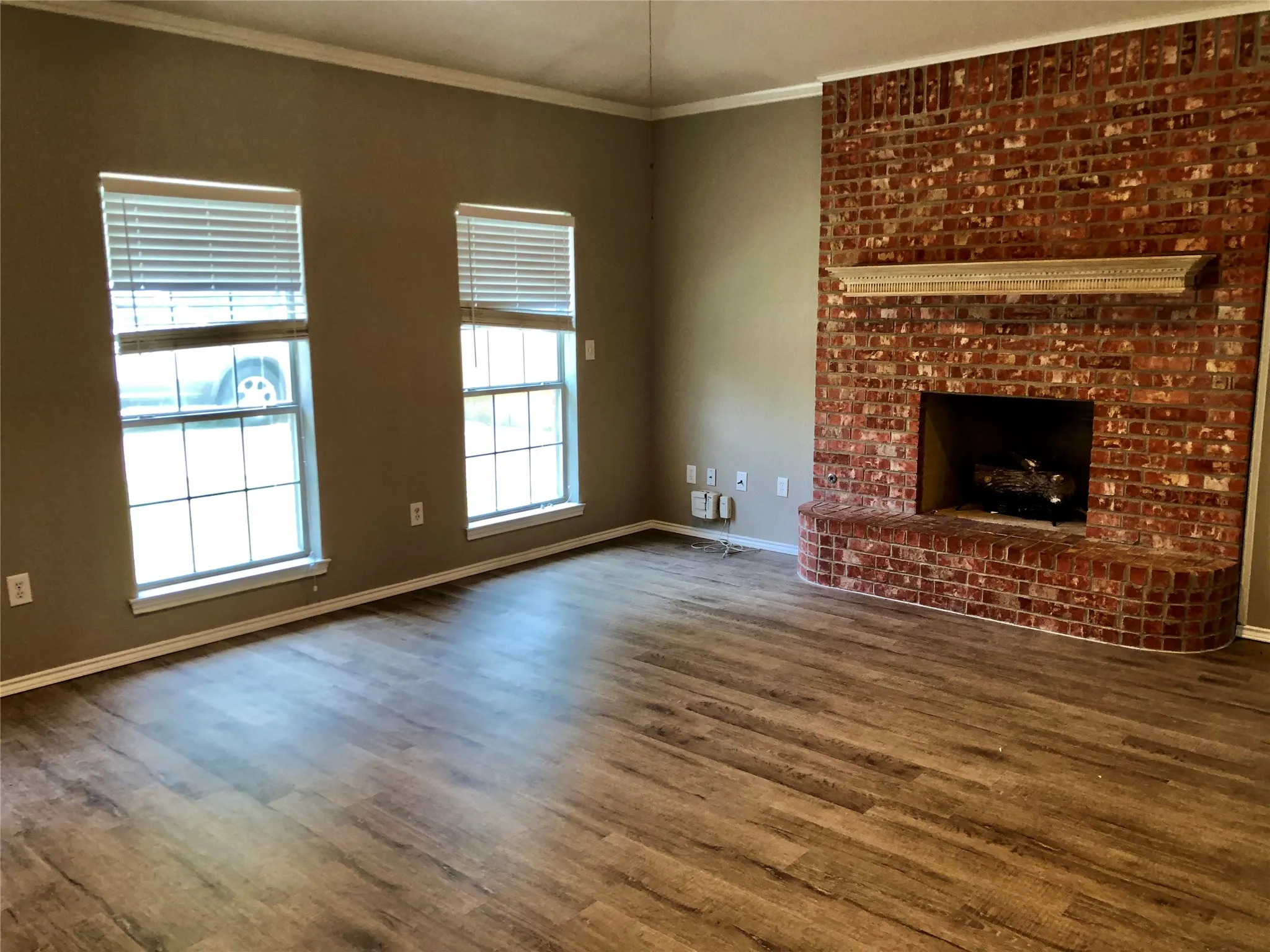 Duplex For Rent in Denton County , 455 Strata Drive, Denton, Texas 76201, 3 Bedroom, 2 Bathroom, Garage spaces, 1,539 Sqft, built in 1994, mls#21345994, Real Estate Agent in Denton, Homes For Rent in Denton county, Homes For Rent in Denton, Realtor in Denton Texas, Real Estate Brokerage Independent Realty Texas, Luminita Cordes Realtor