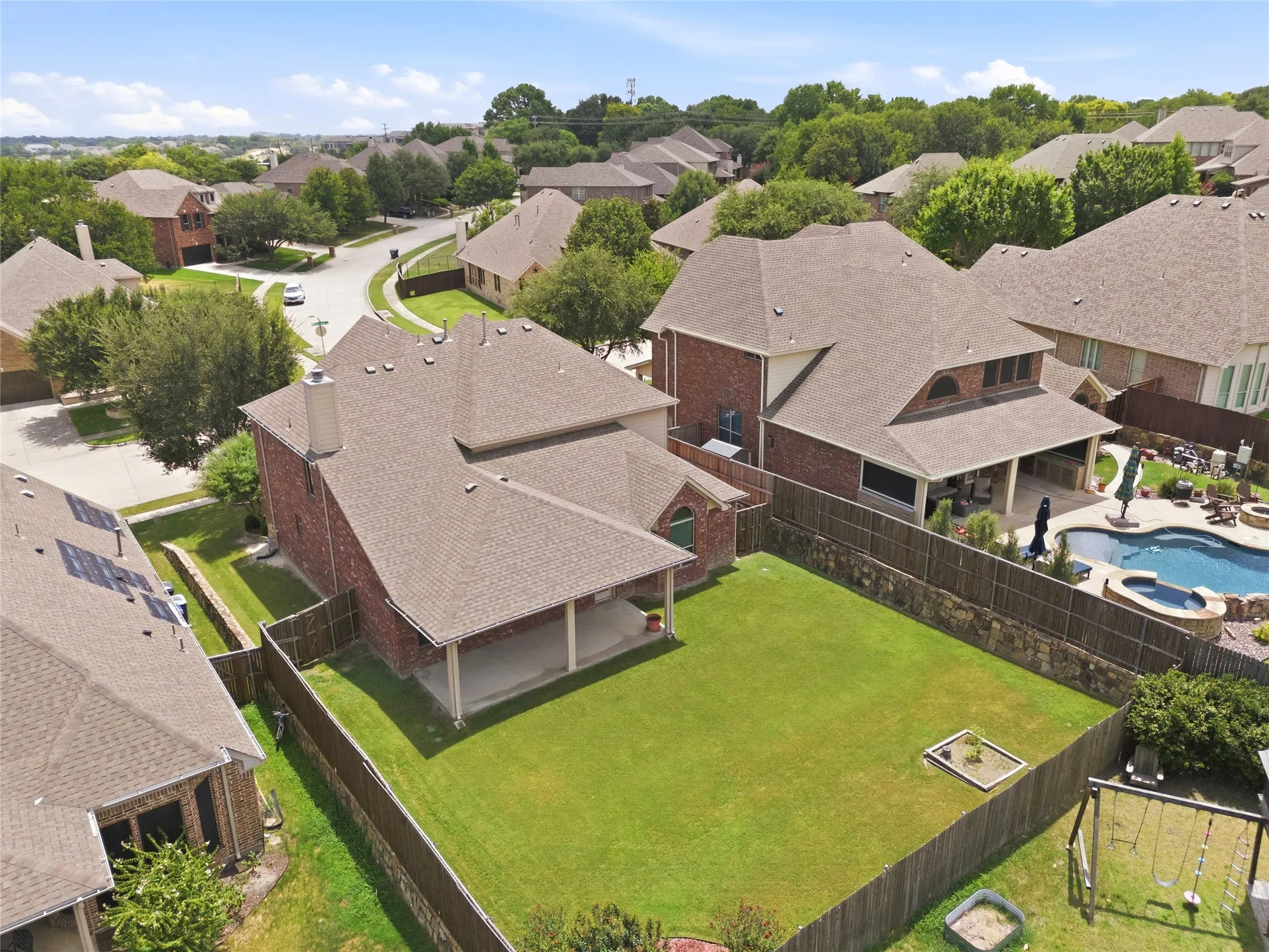 Single Family Residence For Sale in Collin County , 201 Oak Point Drive, Mc Kinney, Texas 75071, 4 Bedroom, 3 Bathroom, 2 Garage spaces, 3,075 Sqft, built in 2011, mls#21332261, Real Estate Agent in Mc Kinney, Homes For Sale in Collin county, Homes For Sale in Mc Kinney, Realtor in Mc Kinney Texas, Real Estate Brokerage Independent Realty Texas, Luminita Cordes Realtor