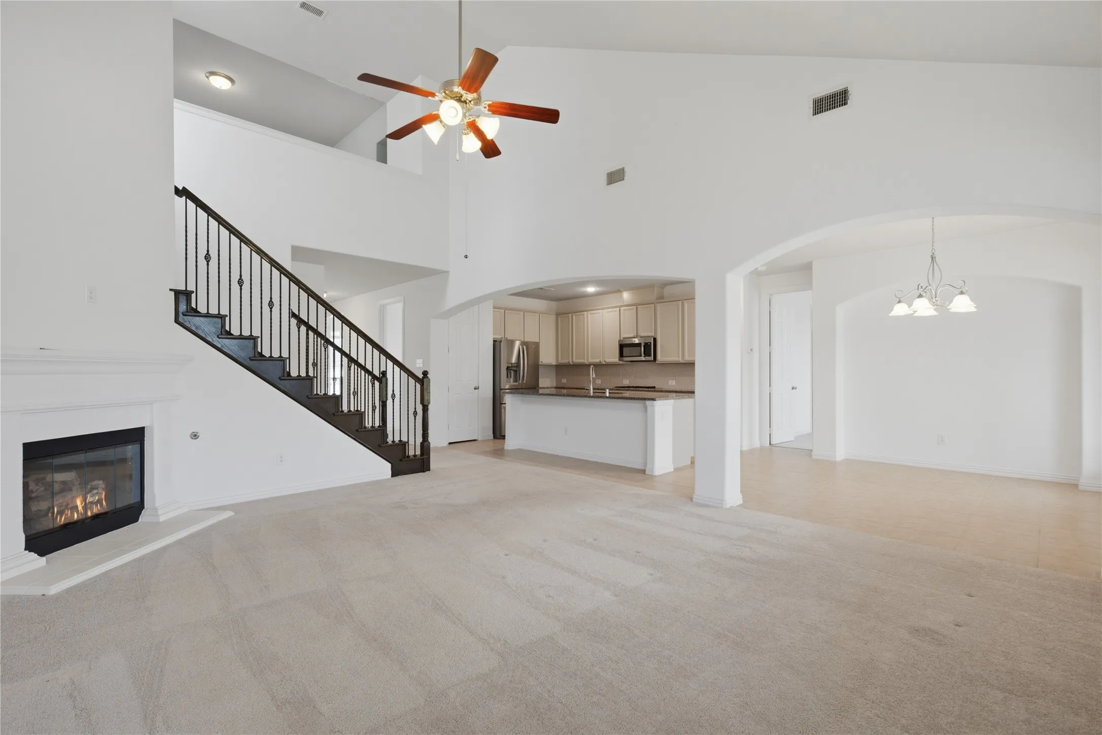 Single Family Residence For Sale in Collin County , 201 Oak Point Drive, Mc Kinney, Texas 75071, 4 Bedroom, 3 Bathroom, 2 Garage spaces, 3,075 Sqft, built in 2011, mls#21332261, Real Estate Agent in Mc Kinney, Homes For Sale in Collin county, Homes For Sale in Mc Kinney, Realtor in Mc Kinney Texas, Real Estate Brokerage Independent Realty Texas, Luminita Cordes Realtor