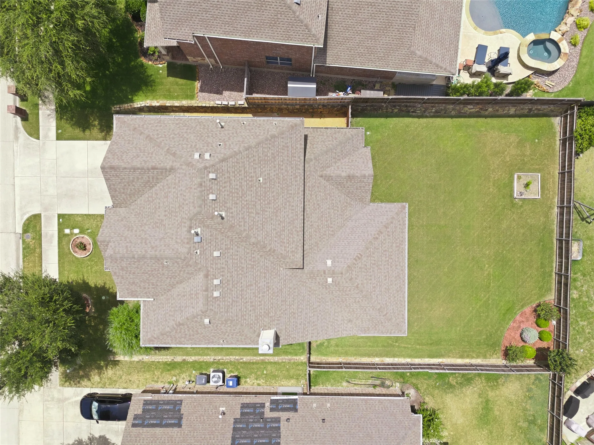 Single Family Residence For Sale in Collin County , 201 Oak Point Drive, Mc Kinney, Texas 75071, 4 Bedroom, 3 Bathroom, 2 Garage spaces, 3,075 Sqft, built in 2011, mls#21332261, Real Estate Agent in Mc Kinney, Homes For Sale in Collin county, Homes For Sale in Mc Kinney, Realtor in Mc Kinney Texas, Real Estate Brokerage Independent Realty Texas, Luminita Cordes Realtor