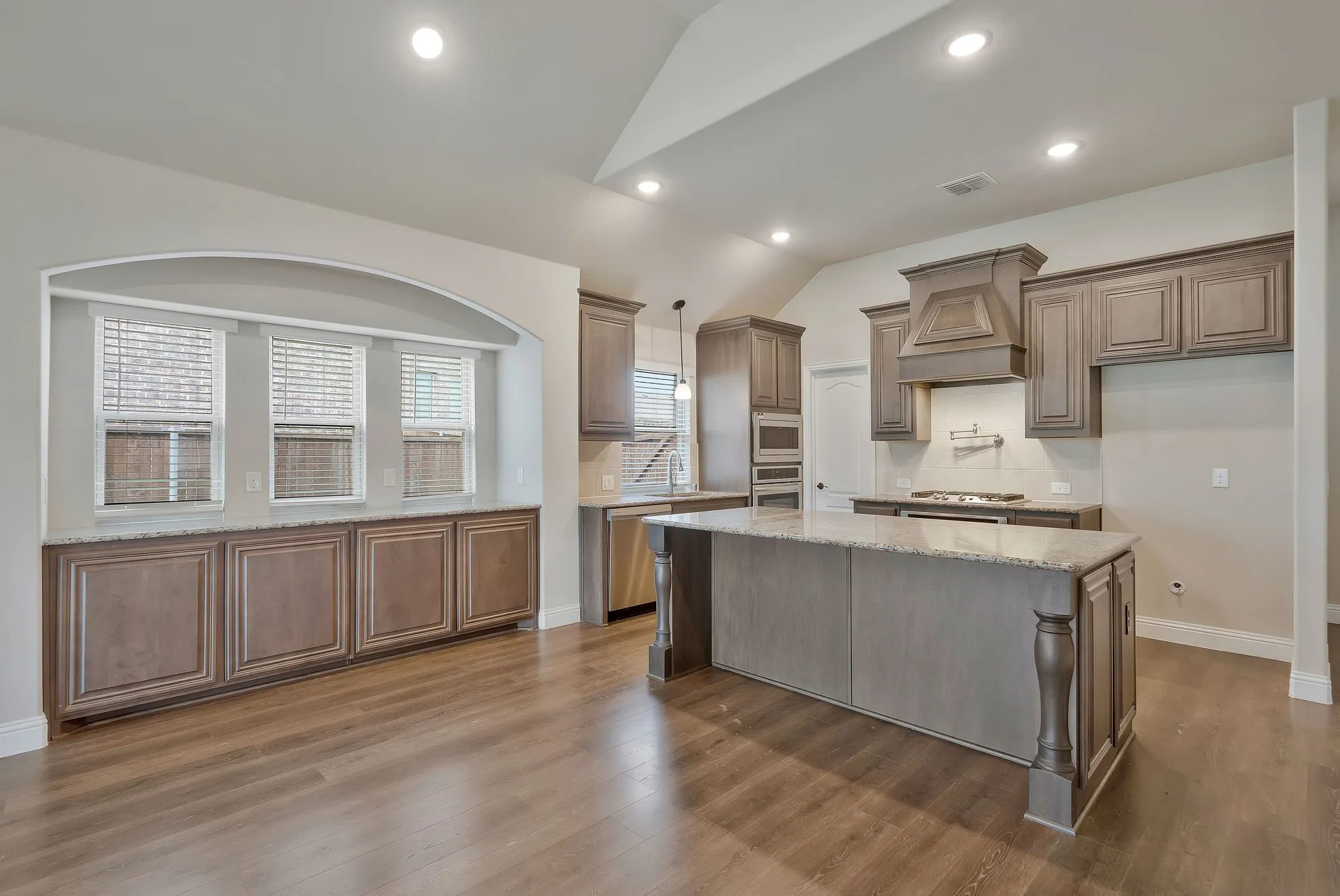 Single Family Residence For Rent in Denton County , 1217 Snowbird Drive, Little Elm, Texas 75068, 4 Bedroom, 3 Bathroom, 2 Garage spaces, 2,762 Sqft, built in 2019, mls#21340505, Real Estate Agent in Little Elm, Homes For Rent in Denton county, Homes For Rent in Little Elm, Realtor in Little Elm Texas, Real Estate Brokerage Independent Realty Texas, Luminita Cordes Realtor