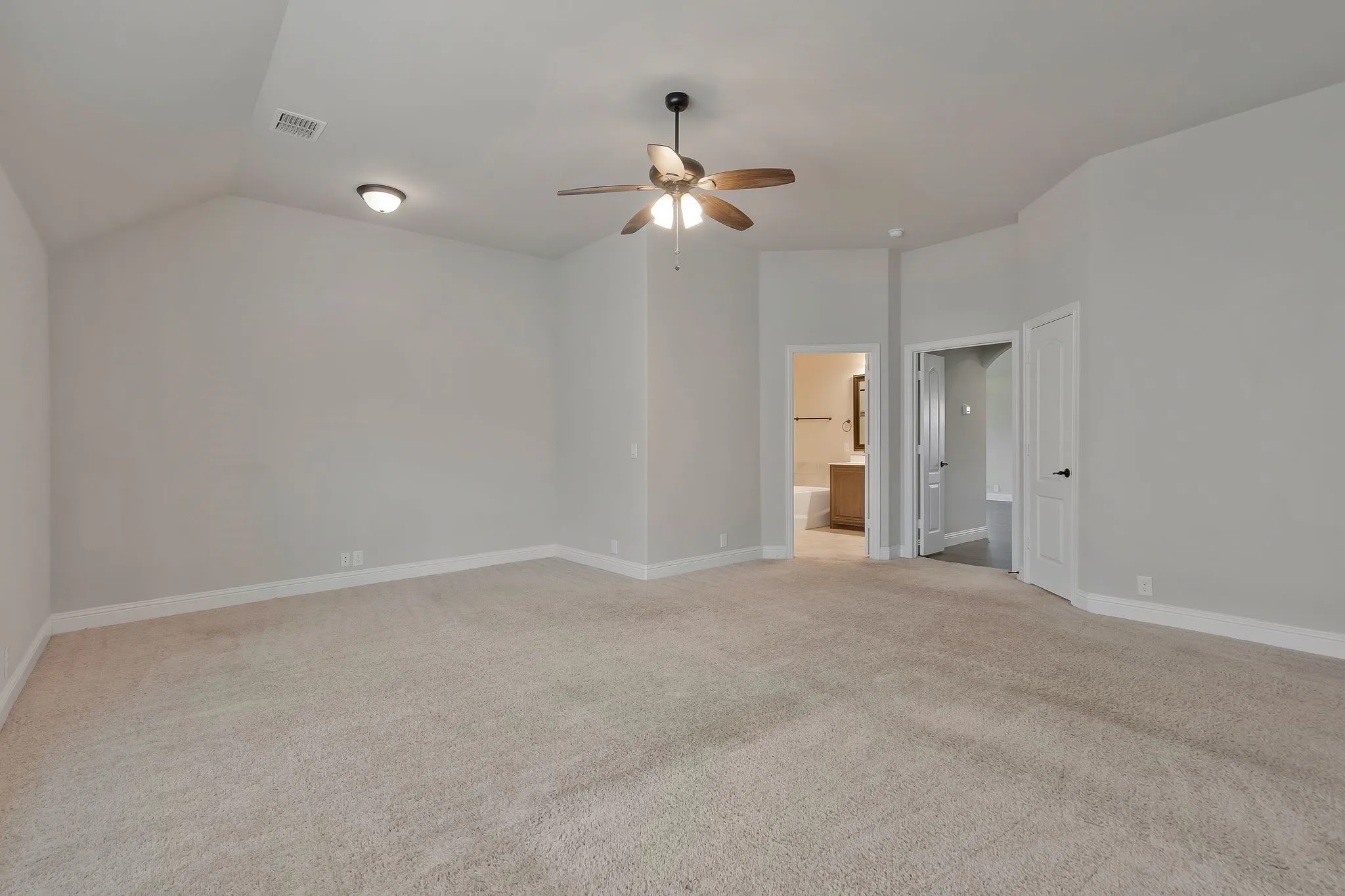 Single Family Residence For Rent in Denton County , 1217 Snowbird Drive, Little Elm, Texas 75068, 4 Bedroom, 3 Bathroom, 2 Garage spaces, 2,762 Sqft, built in 2019, mls#21340505, Real Estate Agent in Little Elm, Homes For Rent in Denton county, Homes For Rent in Little Elm, Realtor in Little Elm Texas, Real Estate Brokerage Independent Realty Texas, Luminita Cordes Realtor