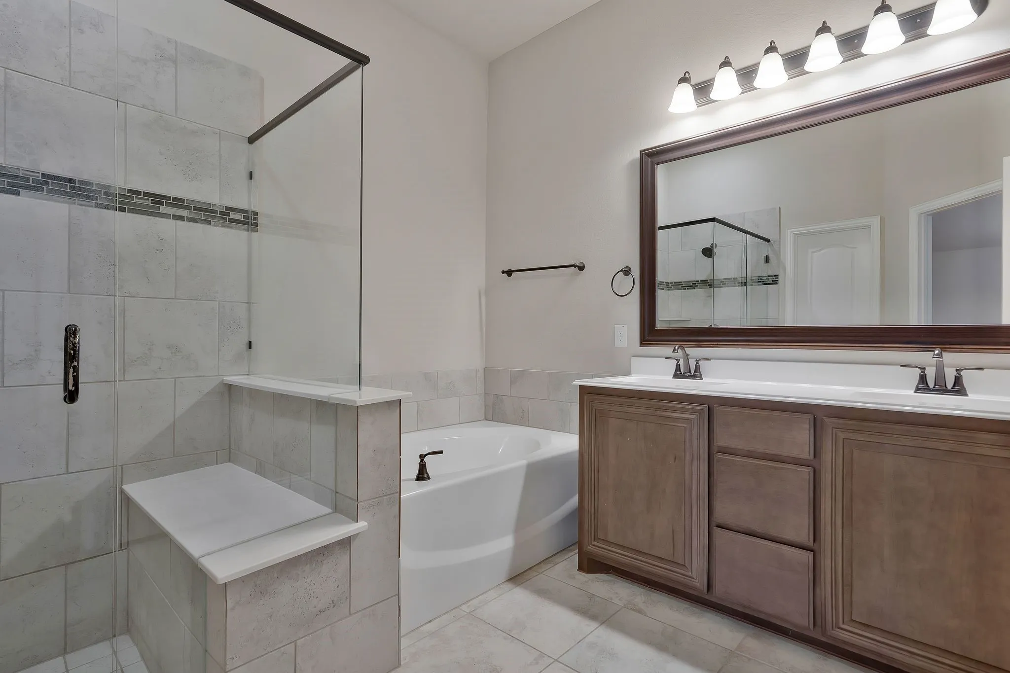 Single Family Residence For Rent in Denton County , 1217 Snowbird Drive, Little Elm, Texas 75068, 4 Bedroom, 3 Bathroom, 2 Garage spaces, 2,762 Sqft, built in 2019, mls#21340505, Real Estate Agent in Little Elm, Homes For Rent in Denton county, Homes For Rent in Little Elm, Realtor in Little Elm Texas, Real Estate Brokerage Independent Realty Texas, Luminita Cordes Realtor