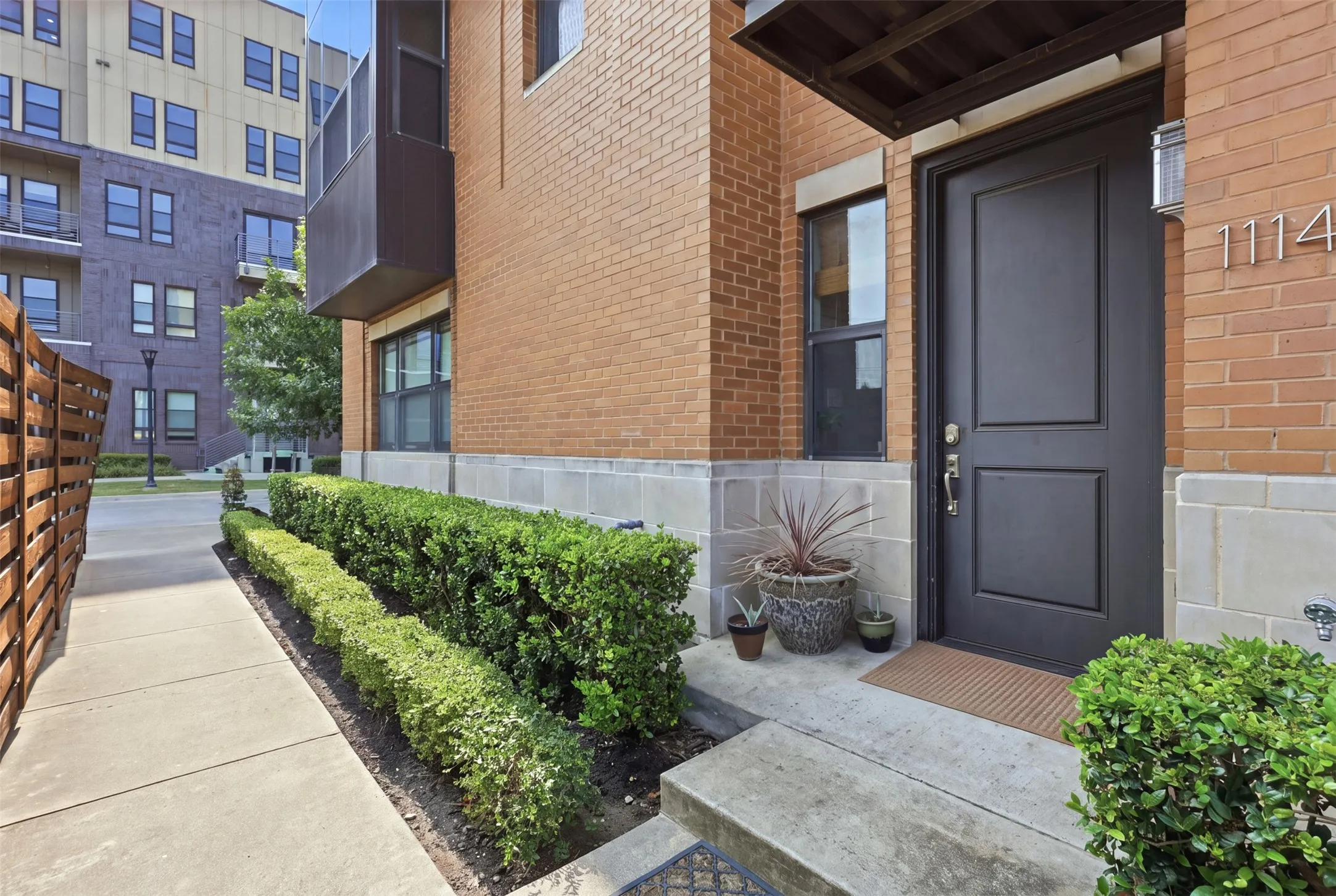 Townhouse For Sale in Tarrant County , 1114 S Adams Street, Fort Worth, Texas 76104, 3 Bedroom, 4 Bathroom, 2 Garage spaces, 2,052 Sqft, built in 2013, mls#21345848, Real Estate Agent in Fort Worth, Homes For Sale in Tarrant county, Homes For Sale in Fort Worth, Realtor in Fort Worth Texas, Real Estate Brokerage Independent Realty Texas, Luminita Cordes Realtor