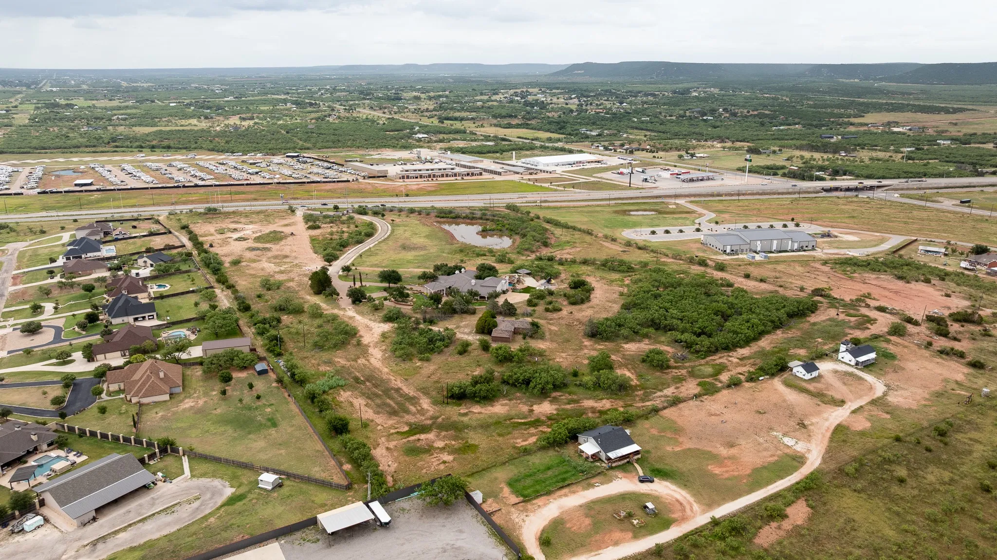 Single Family Residence For Sale in Taylor County , 820 S US Highway 83, Abilene, Texas 79602, 5 Bedroom, 6 Bathroom, 3 Garage spaces, 7,534 Sqft, built in 2000, Price $3,900,000, mls#21334477, Real Estate Agent in Abilene, Homes For Sale in Taylor county, Homes For Sale in Abilene, Realtor in Abilene Texas, Real Estate Brokerage Independent Realty Texas, Luminita Cordes Realtor
