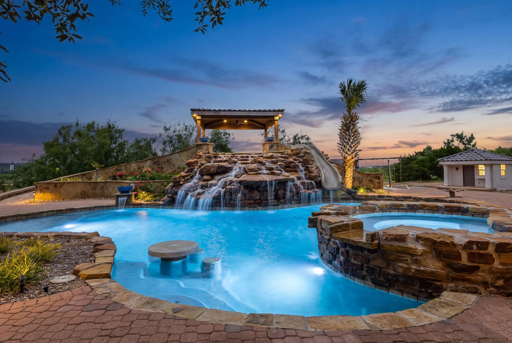 Single Family Residence For Sale in Taylor County , 820 S US Highway 83, Abilene, Texas 79602, 5 Bedroom, 6 Bathroom, 3 Garage spaces, 7,534 Sqft, built in 2000, Price $3,900,000, mls#21334477, Real Estate Agent in Abilene, Homes For Sale in Taylor county, Homes For Sale in Abilene, Realtor in Abilene Texas, Real Estate Brokerage Independent Realty Texas, Luminita Cordes Realtor