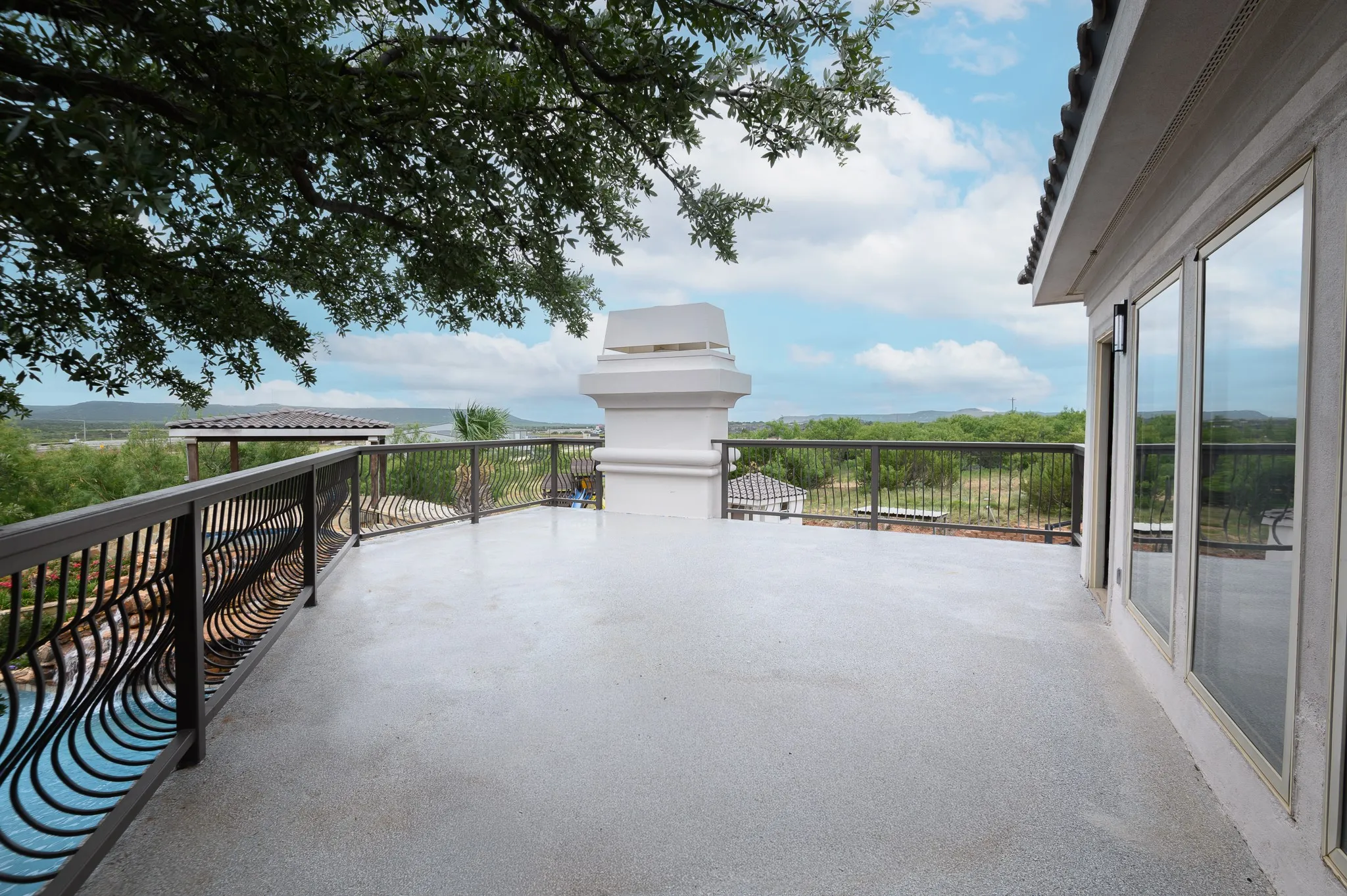 Single Family Residence For Sale in Taylor County , 820 S US Highway 83, Abilene, Texas 79602, 5 Bedroom, 6 Bathroom, 3 Garage spaces, 7,534 Sqft, built in 2000, Price $3,900,000, mls#21334477, Real Estate Agent in Abilene, Homes For Sale in Taylor county, Homes For Sale in Abilene, Realtor in Abilene Texas, Real Estate Brokerage Independent Realty Texas, Luminita Cordes Realtor