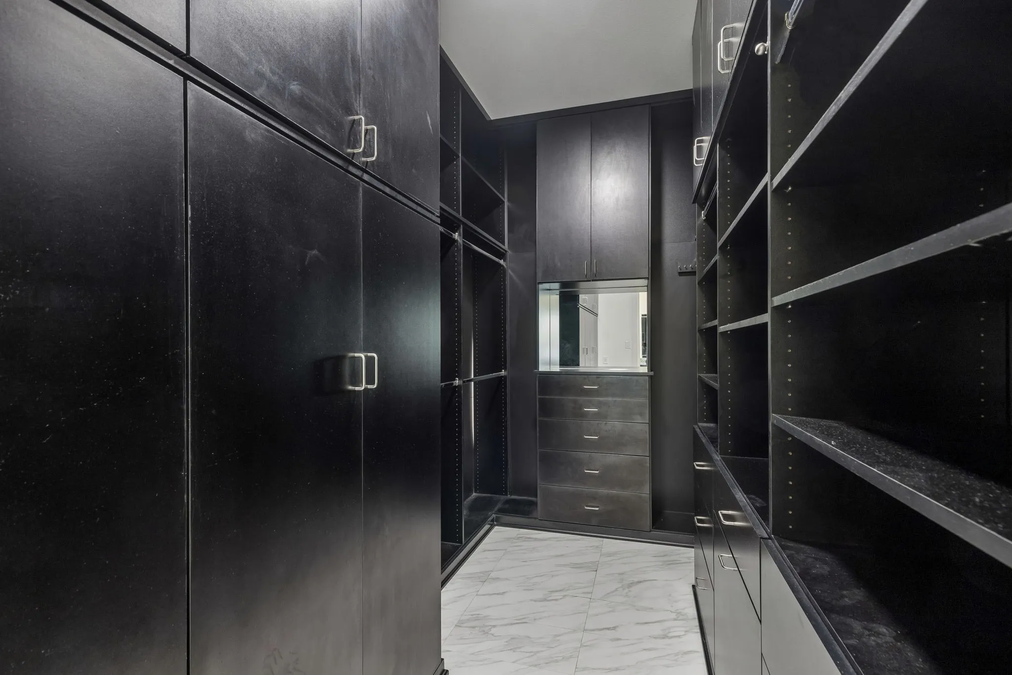 Single Family Residence For Sale in Tarrant County , 400 Winding Ridge Trail, Southlake, Texas 76092, 5 Bedroom, 7 Bathroom, 3 Garage spaces, 4,828 Sqft, built in 2016, mls#21346016, Real Estate Agent in Southlake, Homes For Sale in Tarrant county, Homes For Sale in Southlake, Realtor in Southlake Texas, Real Estate Brokerage Independent Realty Texas, Luminita Cordes Realtor