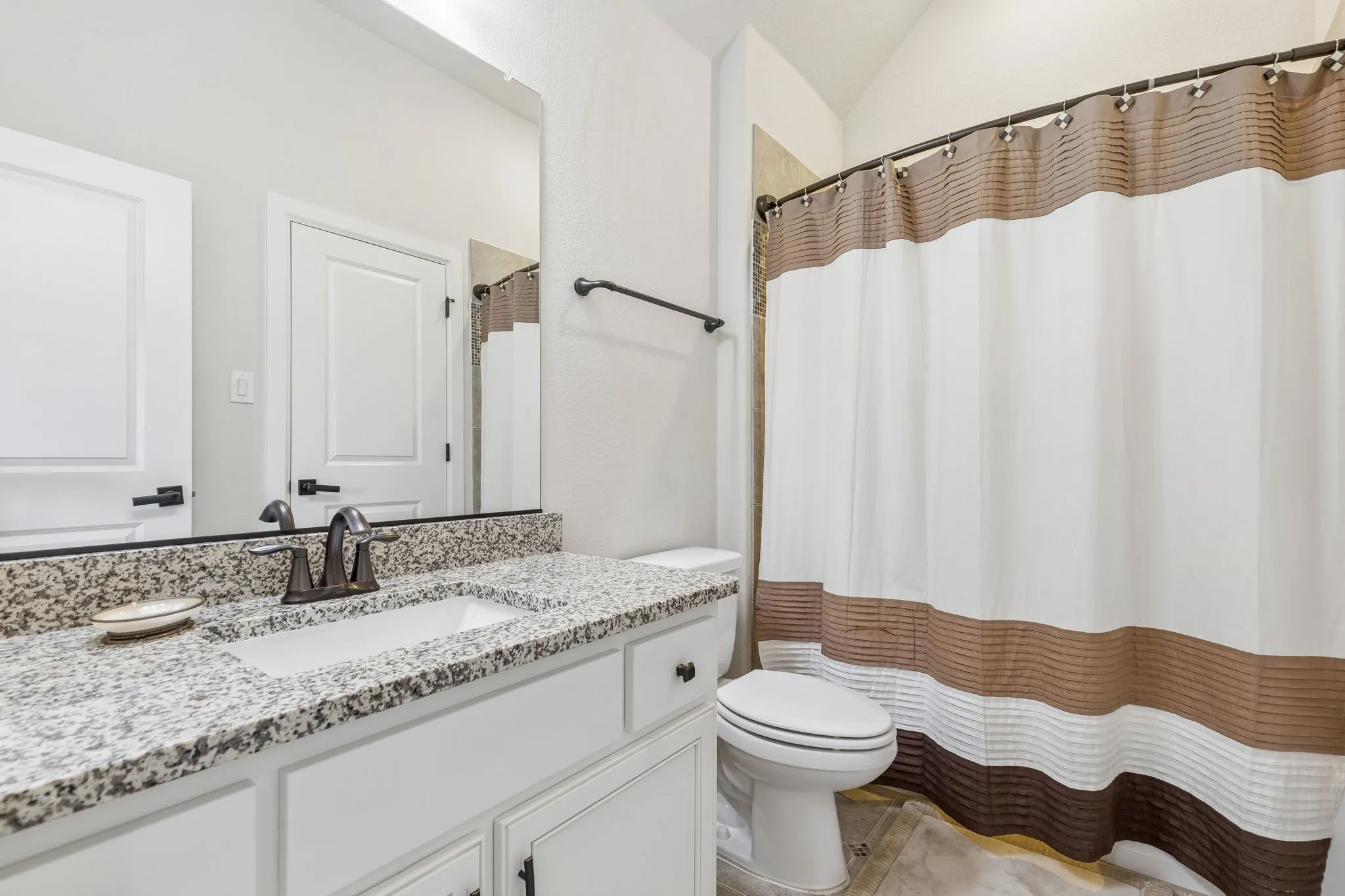 Single Family Residence For Sale in Tarrant County , 400 Winding Ridge Trail, Southlake, Texas 76092, 5 Bedroom, 7 Bathroom, 3 Garage spaces, 4,828 Sqft, built in 2016, mls#21346016, Real Estate Agent in Southlake, Homes For Sale in Tarrant county, Homes For Sale in Southlake, Realtor in Southlake Texas, Real Estate Brokerage Independent Realty Texas, Luminita Cordes Realtor