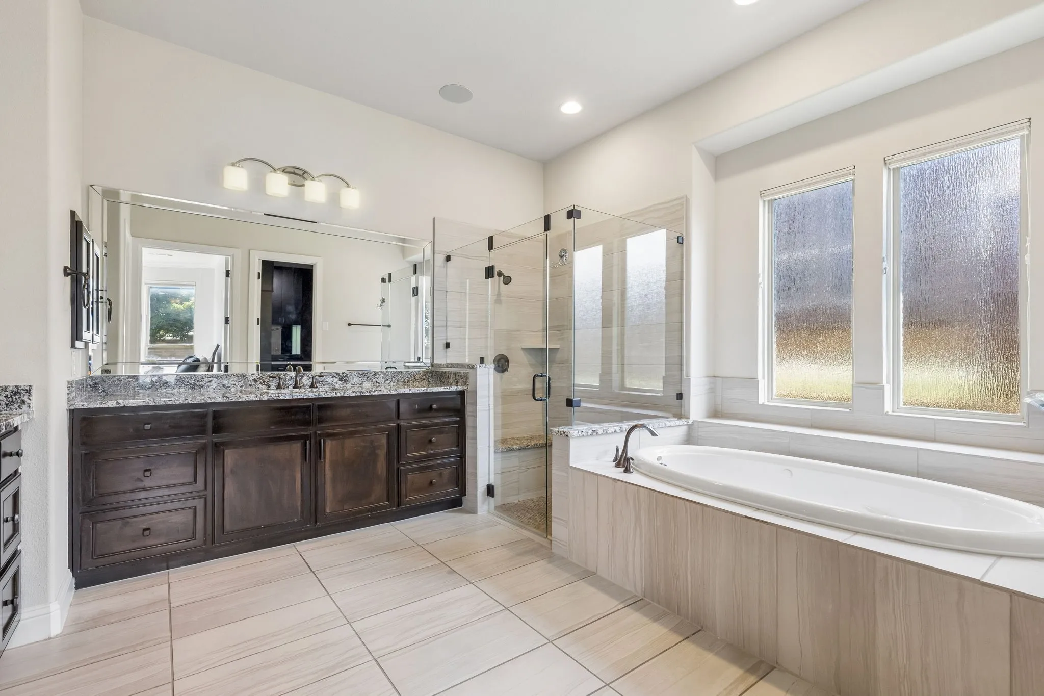 Single Family Residence For Sale in Tarrant County , 400 Winding Ridge Trail, Southlake, Texas 76092, 5 Bedroom, 7 Bathroom, 3 Garage spaces, 4,828 Sqft, built in 2016, mls#21346016, Real Estate Agent in Southlake, Homes For Sale in Tarrant county, Homes For Sale in Southlake, Realtor in Southlake Texas, Real Estate Brokerage Independent Realty Texas, Luminita Cordes Realtor