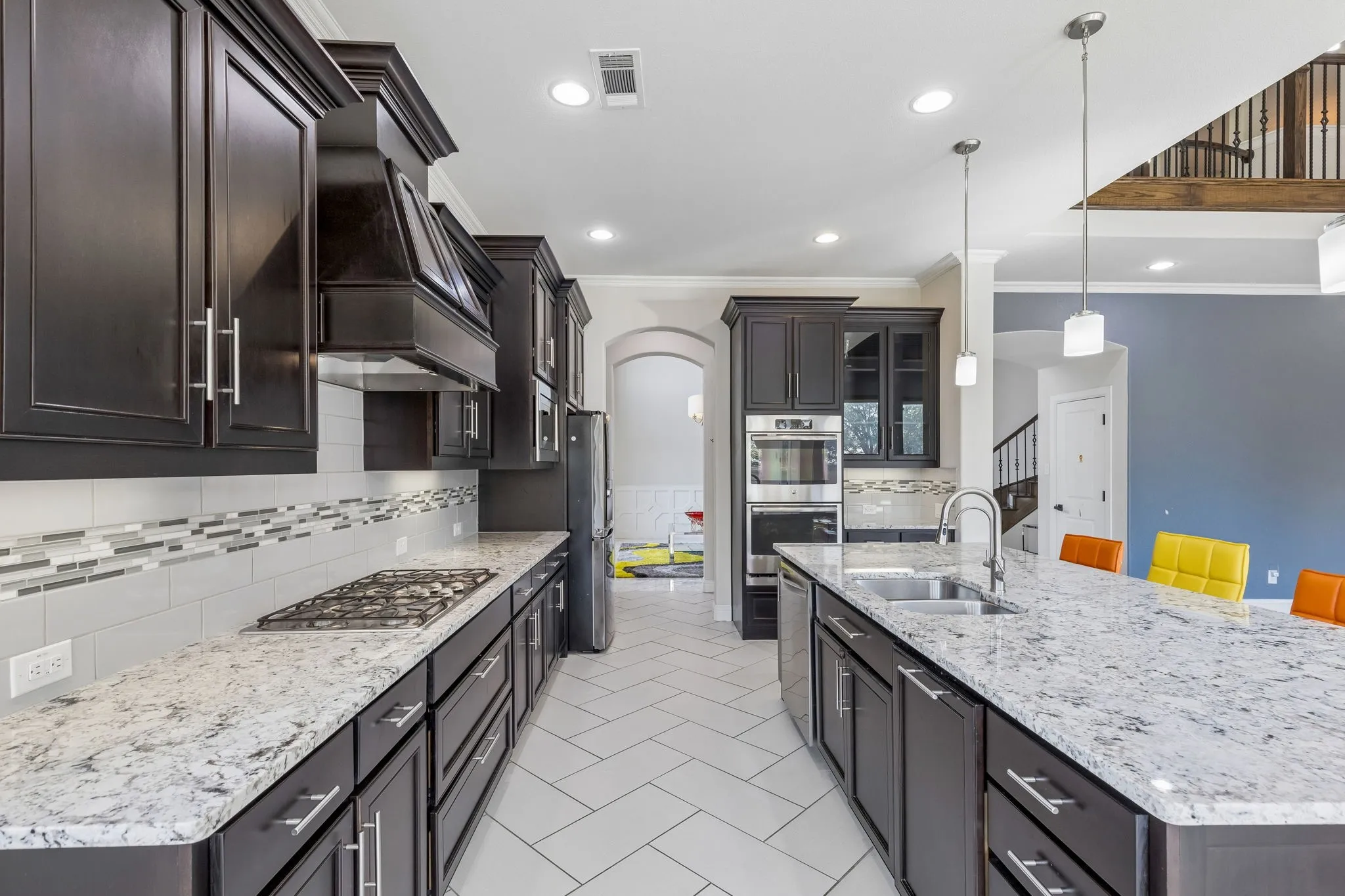 Single Family Residence For Sale in Tarrant County , 400 Winding Ridge Trail, Southlake, Texas 76092, 5 Bedroom, 7 Bathroom, 3 Garage spaces, 4,828 Sqft, built in 2016, mls#21346016, Real Estate Agent in Southlake, Homes For Sale in Tarrant county, Homes For Sale in Southlake, Realtor in Southlake Texas, Real Estate Brokerage Independent Realty Texas, Luminita Cordes Realtor