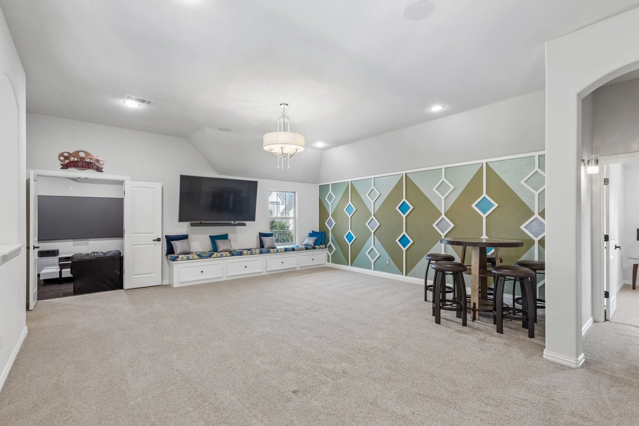 Single Family Residence For Sale in Tarrant County , 400 Winding Ridge Trail, Southlake, Texas 76092, 5 Bedroom, 7 Bathroom, 3 Garage spaces, 4,828 Sqft, built in 2016, mls#21346016, Real Estate Agent in Southlake, Homes For Sale in Tarrant county, Homes For Sale in Southlake, Realtor in Southlake Texas, Real Estate Brokerage Independent Realty Texas, Luminita Cordes Realtor