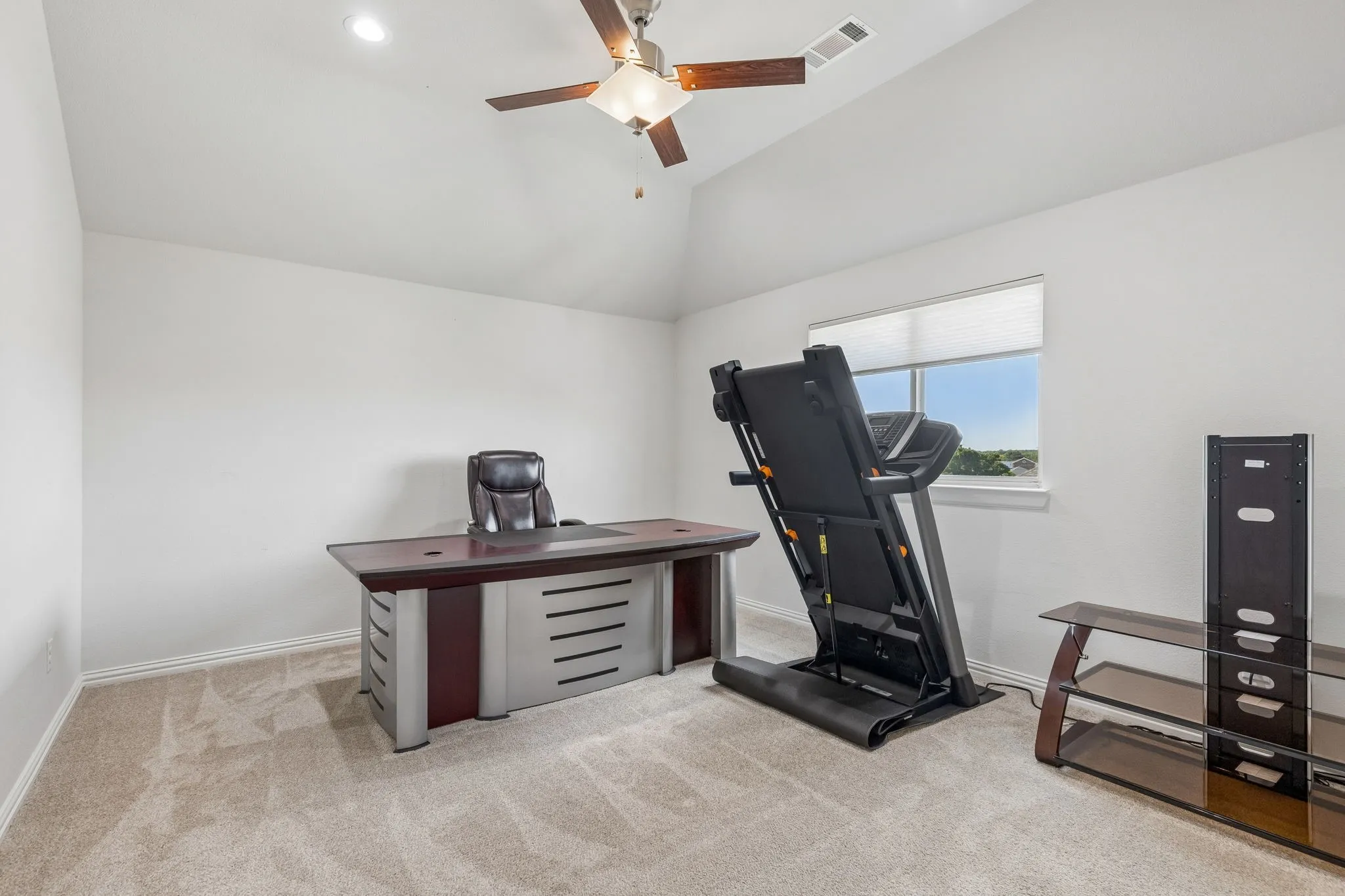Single Family Residence For Sale in Tarrant County , 400 Winding Ridge Trail, Southlake, Texas 76092, 5 Bedroom, 7 Bathroom, 3 Garage spaces, 4,828 Sqft, built in 2016, mls#21346016, Real Estate Agent in Southlake, Homes For Sale in Tarrant county, Homes For Sale in Southlake, Realtor in Southlake Texas, Real Estate Brokerage Independent Realty Texas, Luminita Cordes Realtor