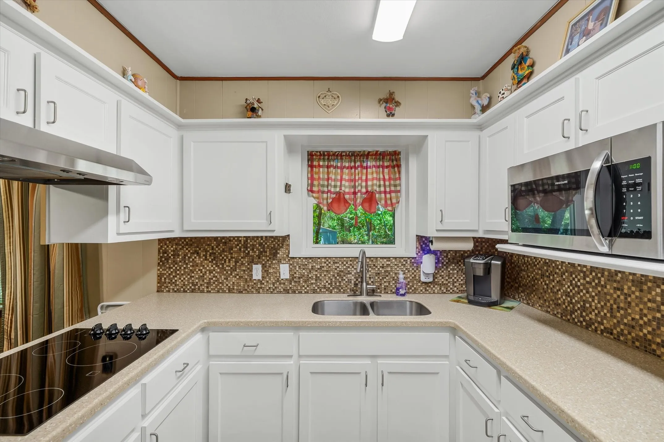 Single Family Residence For Sale in Van Zandt County , 1207 Lakeside Drive, Grand Saline, Texas 75140, 3 Bedroom, 2 Bathroom, Garage spaces, 1,202 Sqft, built in 1969, mls#21346019, Real Estate Agent in Grand Saline, Homes For Sale in Van Zandt county, Homes For Sale in Grand Saline, Realtor in Grand Saline Texas, Real Estate Brokerage Independent Realty Texas, Luminita Cordes Realtor