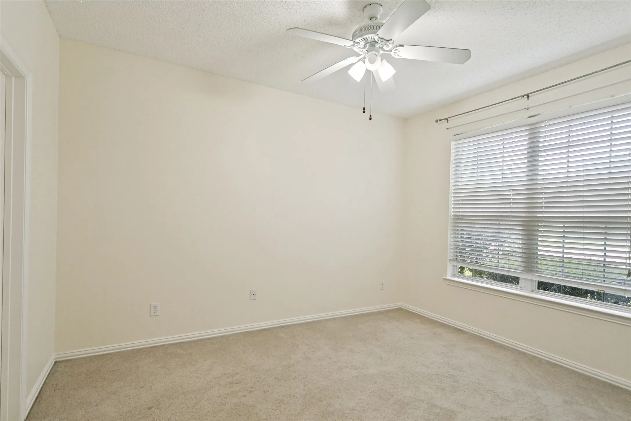 Single Family Residence For Sale in Collin County , 8300 Bent Tree Springs Drive, Plano, Texas 75025, 4 Bedroom, 3 Bathroom, 3 Garage spaces, 3,030 Sqft, built in 1999, mls#21346030, Real Estate Agent in Plano, Homes For Sale in Collin county, Homes For Sale in Plano, Realtor in Plano Texas, Real Estate Brokerage Independent Realty Texas, Luminita Cordes Realtor