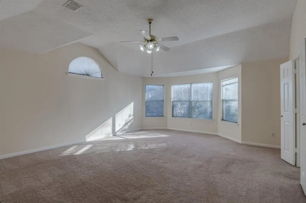 Single Family Residence For Sale in Collin County , 8300 Bent Tree Springs Drive, Plano, Texas 75025, 4 Bedroom, 3 Bathroom, 3 Garage spaces, 3,030 Sqft, built in 1999, mls#21346030, Real Estate Agent in Plano, Homes For Sale in Collin county, Homes For Sale in Plano, Realtor in Plano Texas, Real Estate Brokerage Independent Realty Texas, Luminita Cordes Realtor