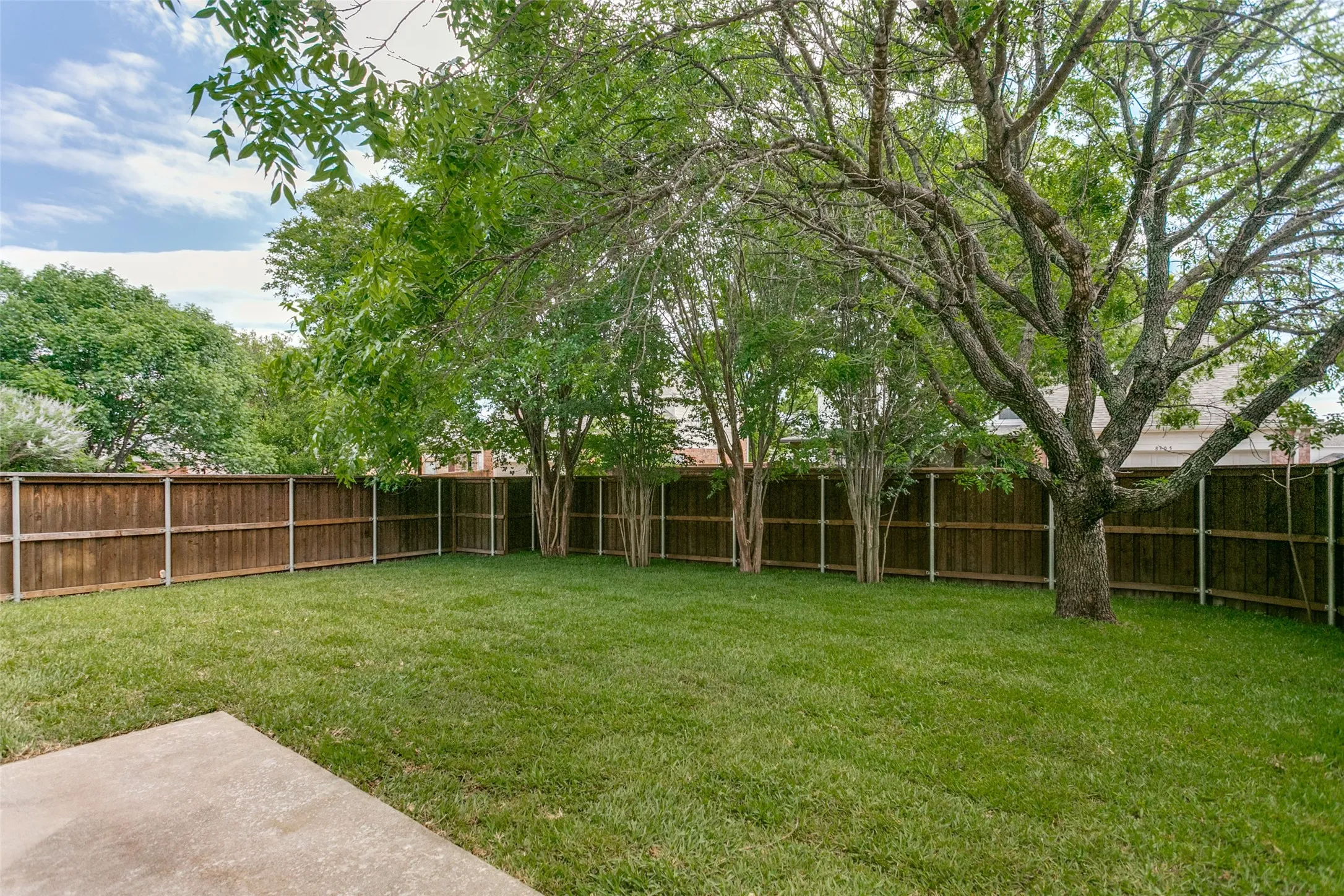 Single Family Residence For Sale in Collin County , 8300 Bent Tree Springs Drive, Plano, Texas 75025, 4 Bedroom, 3 Bathroom, 3 Garage spaces, 3,030 Sqft, built in 1999, mls#21346030, Real Estate Agent in Plano, Homes For Sale in Collin county, Homes For Sale in Plano, Realtor in Plano Texas, Real Estate Brokerage Independent Realty Texas, Luminita Cordes Realtor