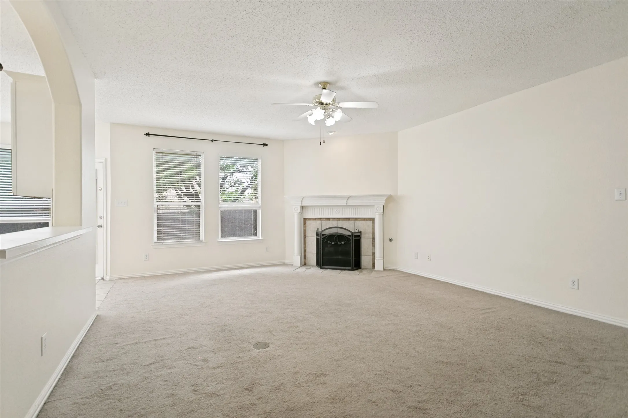 Single Family Residence For Sale in Collin County , 8300 Bent Tree Springs Drive, Plano, Texas 75025, 4 Bedroom, 3 Bathroom, 3 Garage spaces, 3,030 Sqft, built in 1999, mls#21346030, Real Estate Agent in Plano, Homes For Sale in Collin county, Homes For Sale in Plano, Realtor in Plano Texas, Real Estate Brokerage Independent Realty Texas, Luminita Cordes Realtor