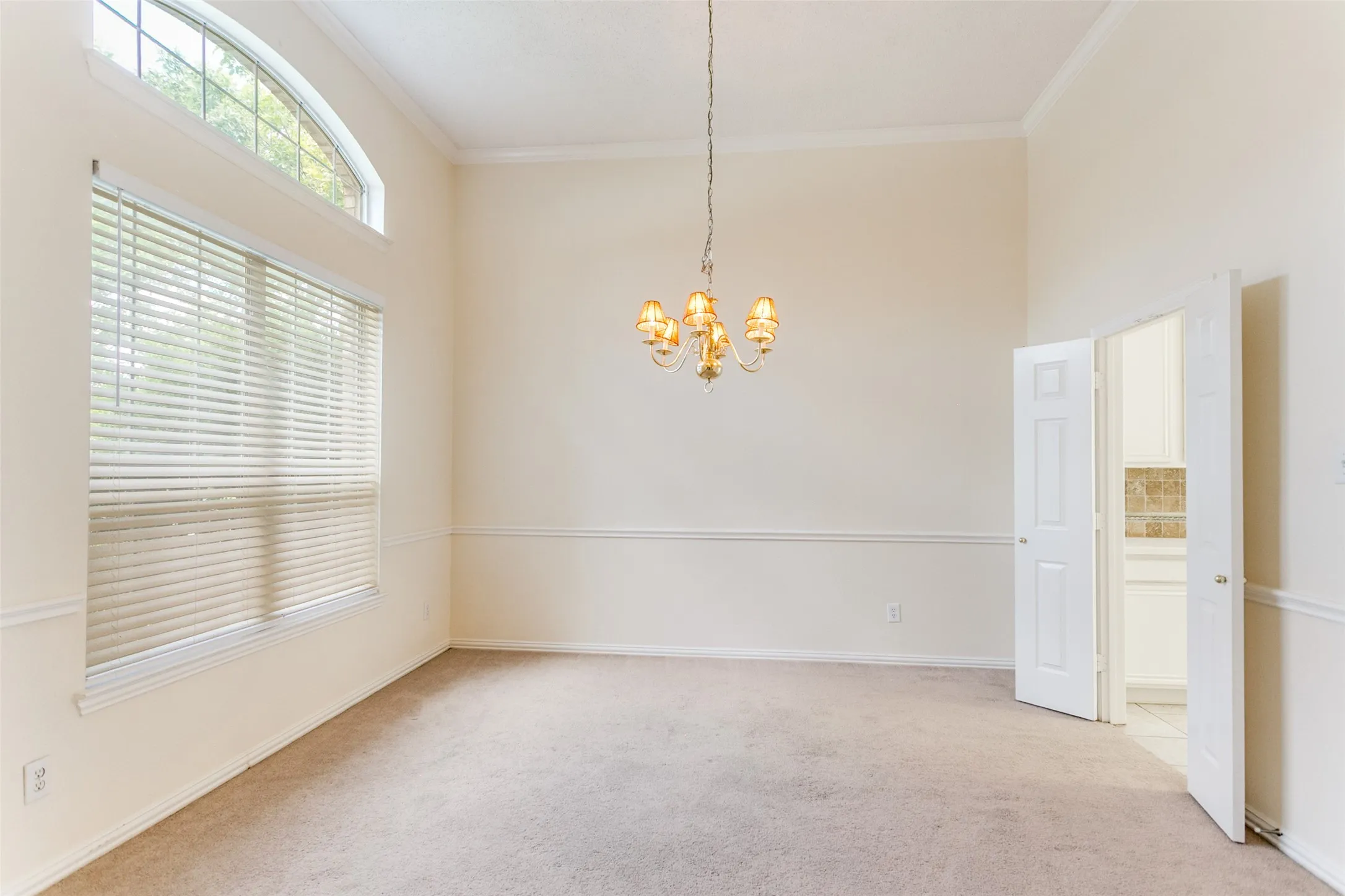 Single Family Residence For Sale in Collin County , 8300 Bent Tree Springs Drive, Plano, Texas 75025, 4 Bedroom, 3 Bathroom, 3 Garage spaces, 3,030 Sqft, built in 1999, mls#21346030, Real Estate Agent in Plano, Homes For Sale in Collin county, Homes For Sale in Plano, Realtor in Plano Texas, Real Estate Brokerage Independent Realty Texas, Luminita Cordes Realtor