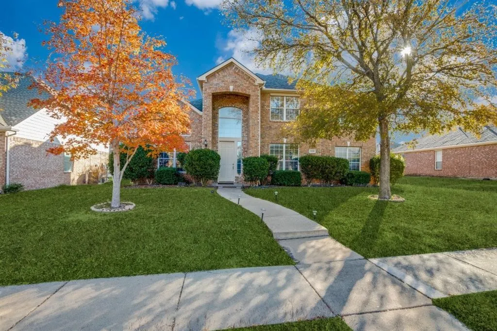 Single Family Residence For Sale in Collin County , 8300 Bent Tree Springs Drive, Plano, Texas 75025, 4 Bedroom, 3 Bathroom, 3 Garage spaces, 3,030 Sqft, built in 1999, mls#21346030, Real Estate Agent in Plano, Homes For Sale in Collin county, Homes For Sale in Plano, Realtor in Plano Texas, Real Estate Brokerage Independent Realty Texas, Luminita Cordes Realtor