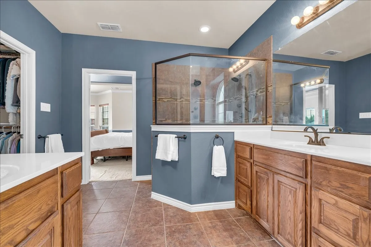 Single Family Residence For Sale in Tarrant County , 2824 Stackhouse Street, Fort Worth, Texas 76244, 5 Bedroom, 4 Bathroom, 3 Garage spaces, 4,286 Sqft, built in 2012, mls#21340775, Real Estate Agent in Fort Worth, Homes For Sale in Tarrant county, Homes For Sale in Fort Worth, Realtor in Fort Worth Texas, Real Estate Brokerage Independent Realty Texas, Luminita Cordes Realtor